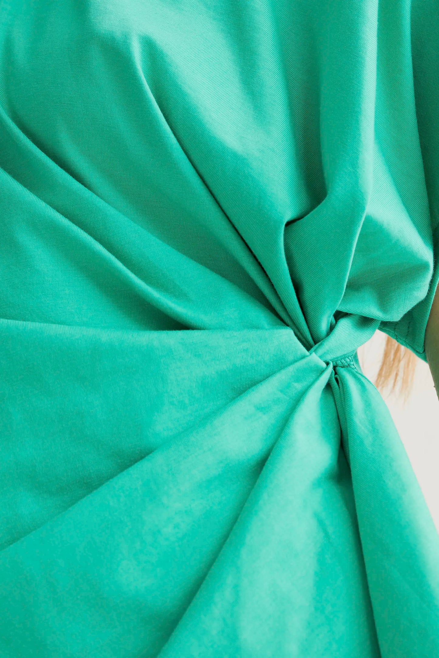 100% cotton green t-shirt with side knot