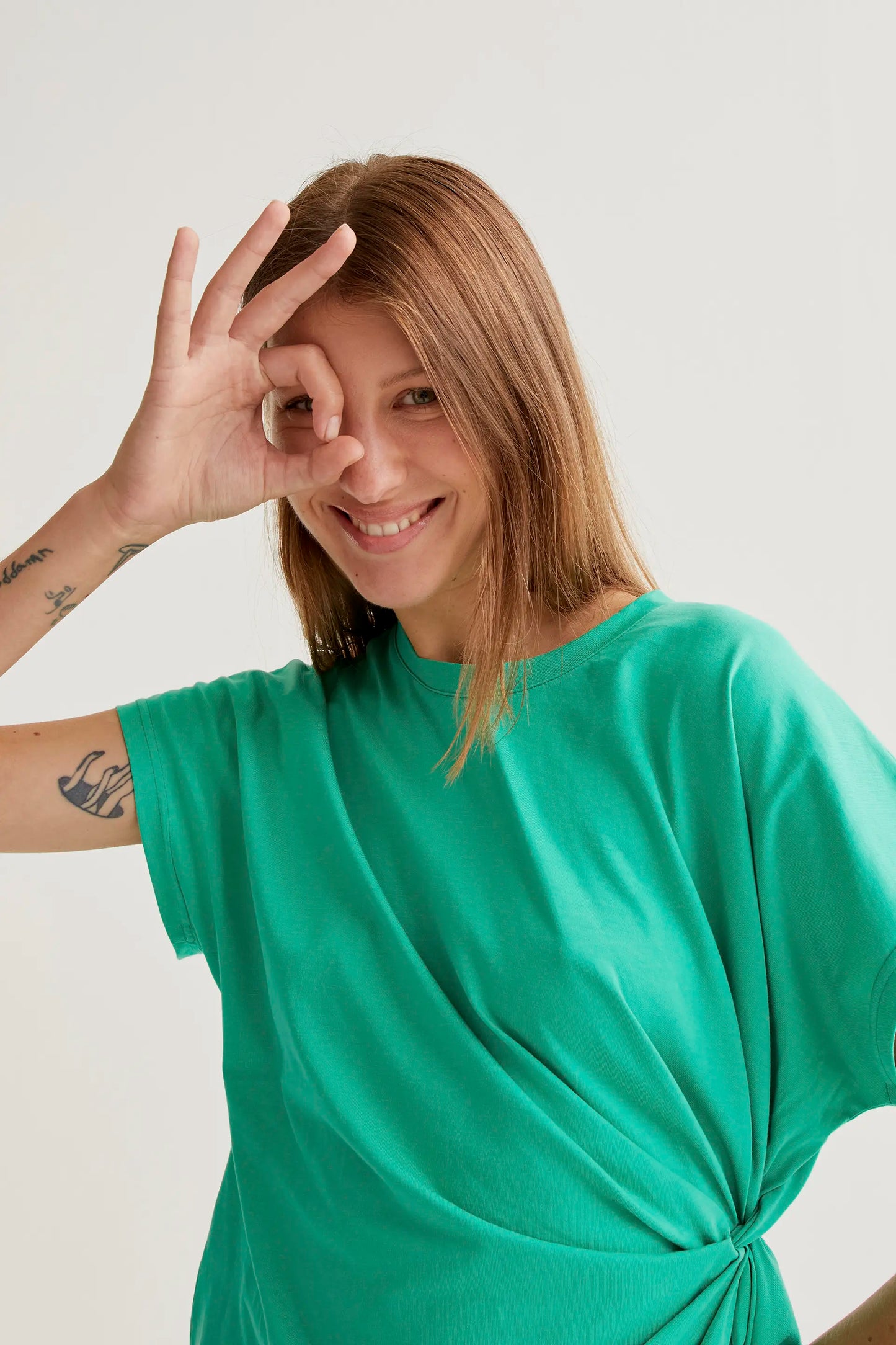 100% cotton green t-shirt with side knot