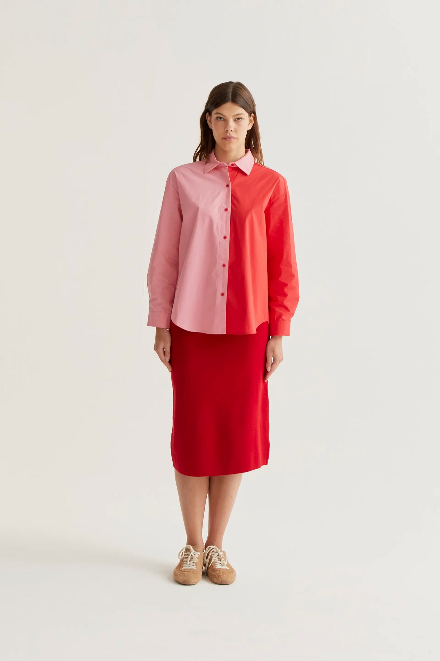 100% cotton two-tone shirt, pink and red