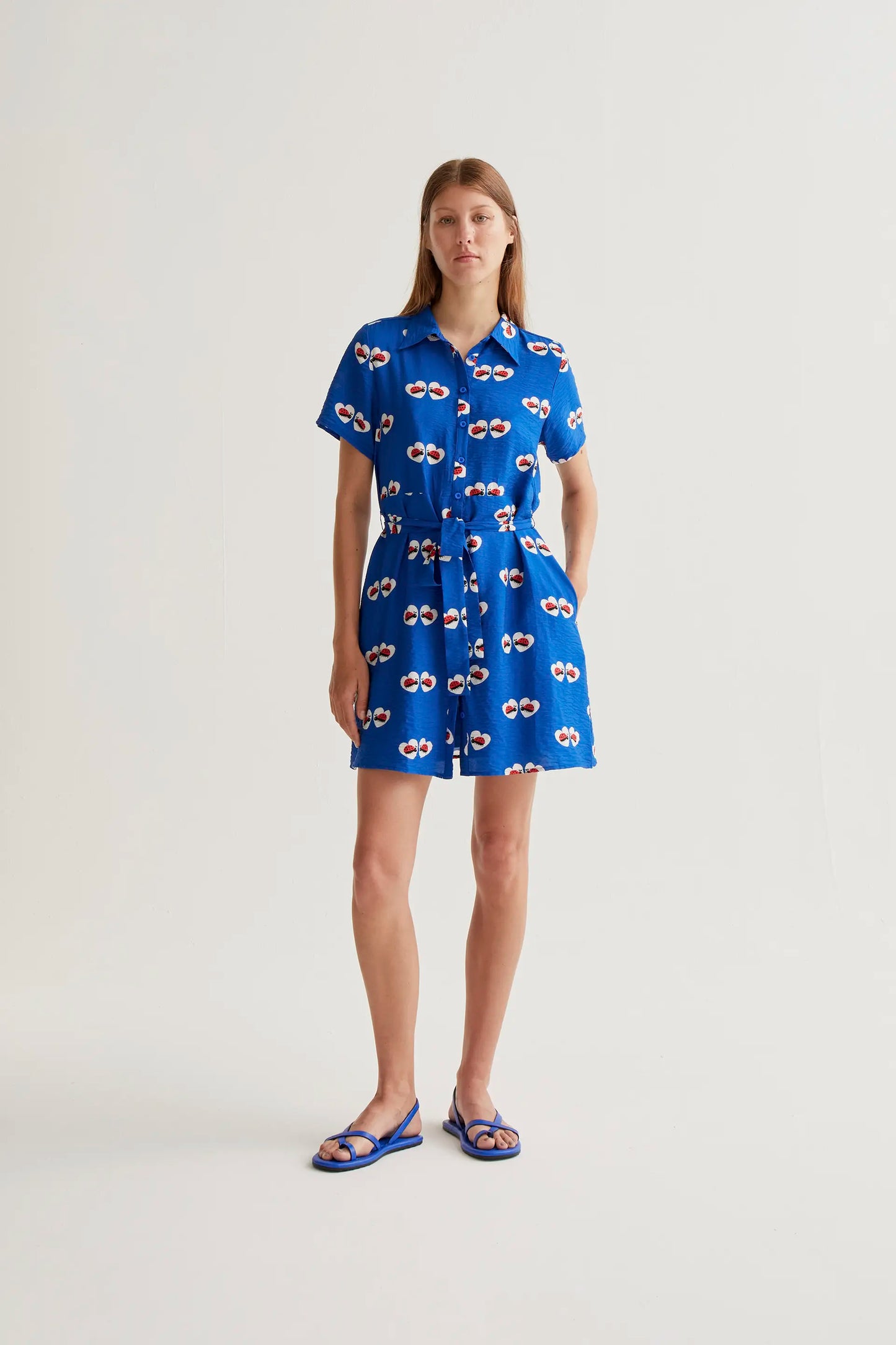 Vestido corto con estampado Coccinella