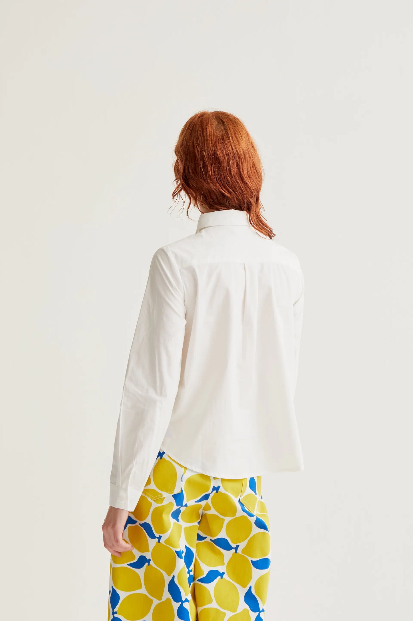 Camisa 100% algodón blanco con volante