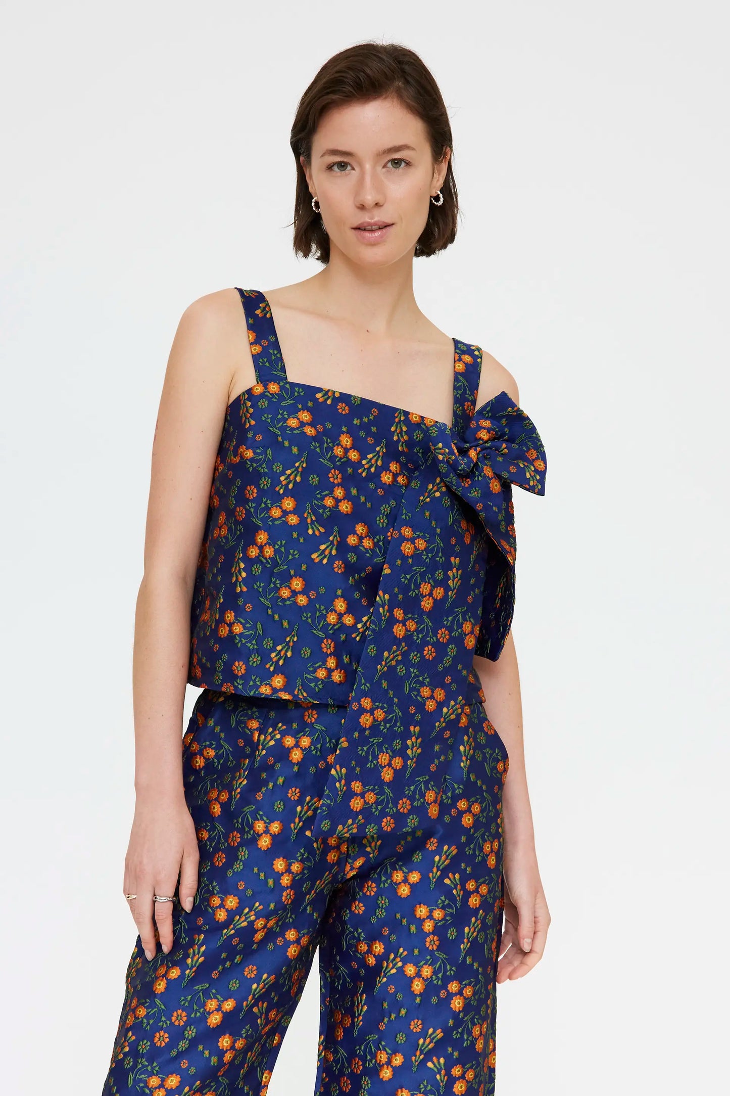 Top con stampa jacquard a fiori