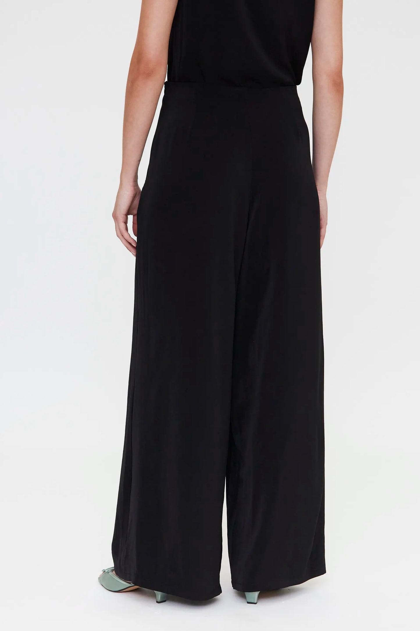 Pantalón fluído negro