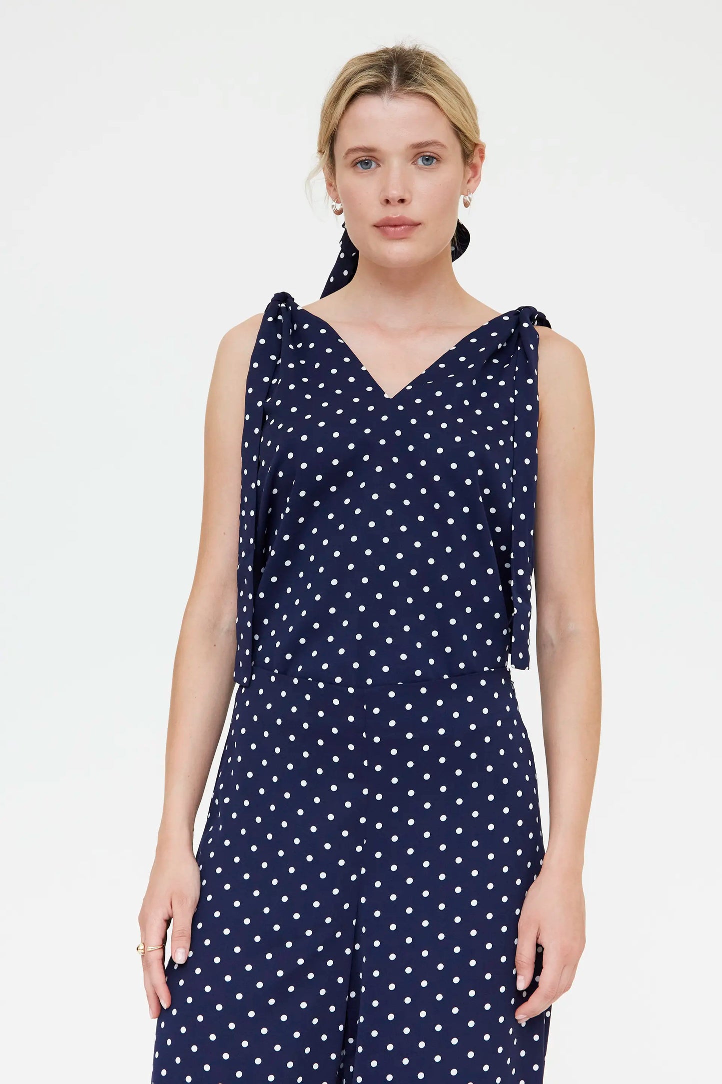 Top con stampa a mini pois blu navy