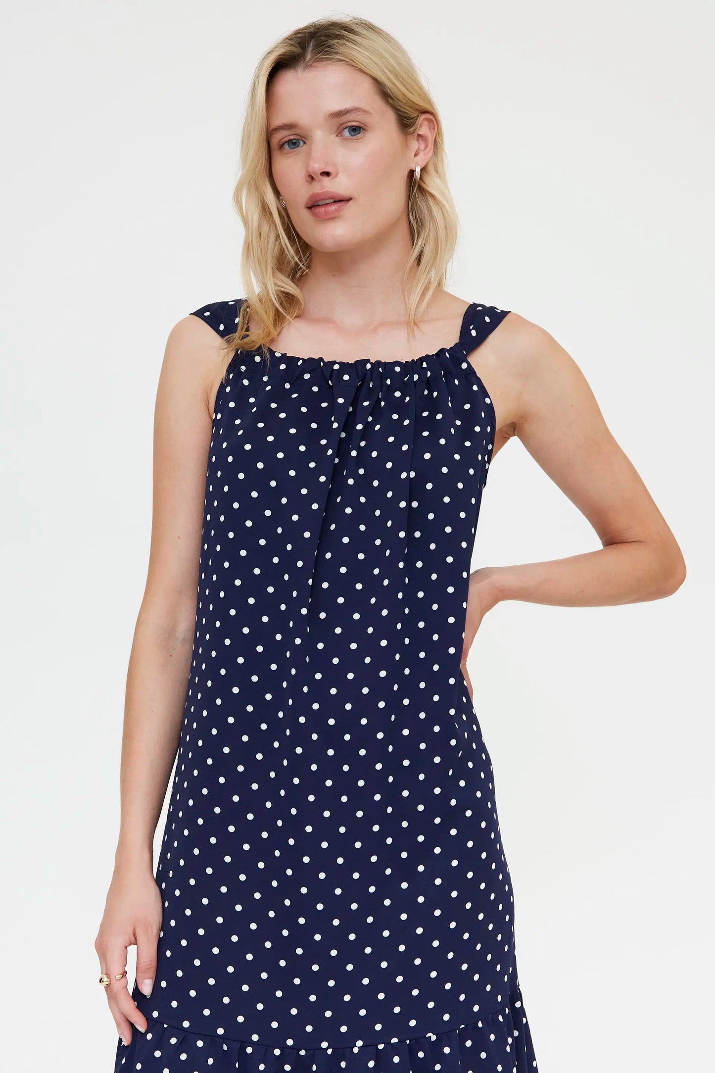 Abito lungo con stampa a mini pois blu navy