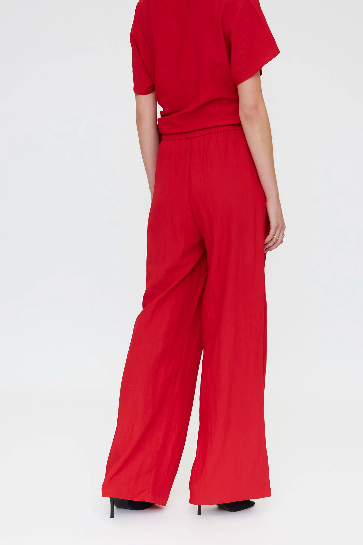 Pantaloni rossi svolazzanti