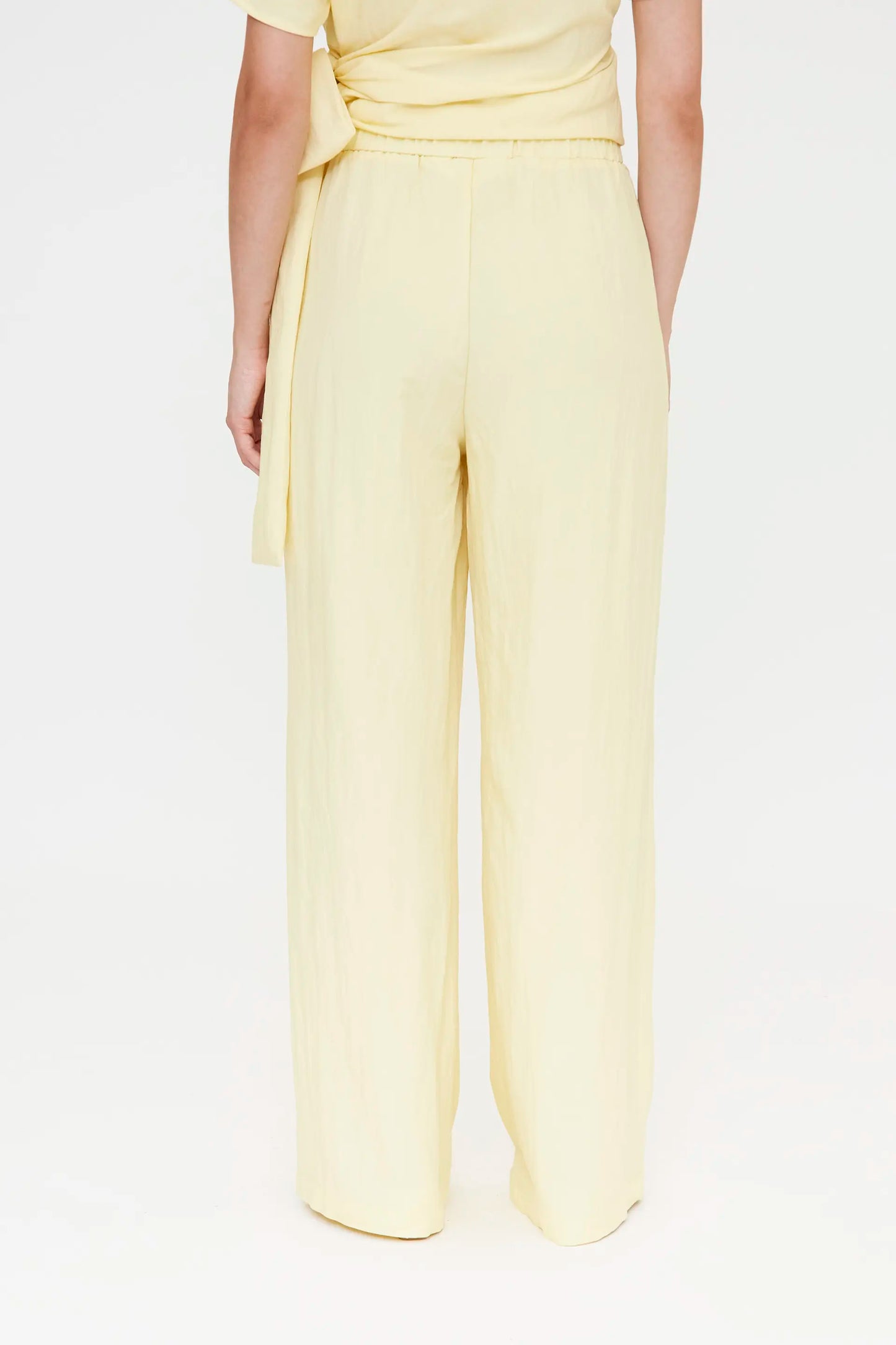 Pantaloni fluidi giallo chiaro