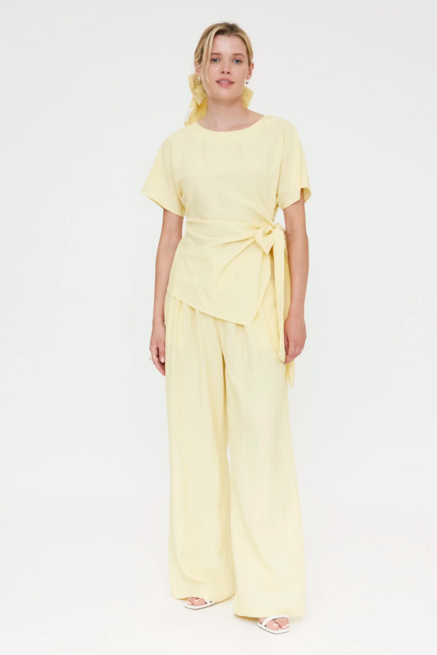 Pantaloni fluidi giallo chiaro