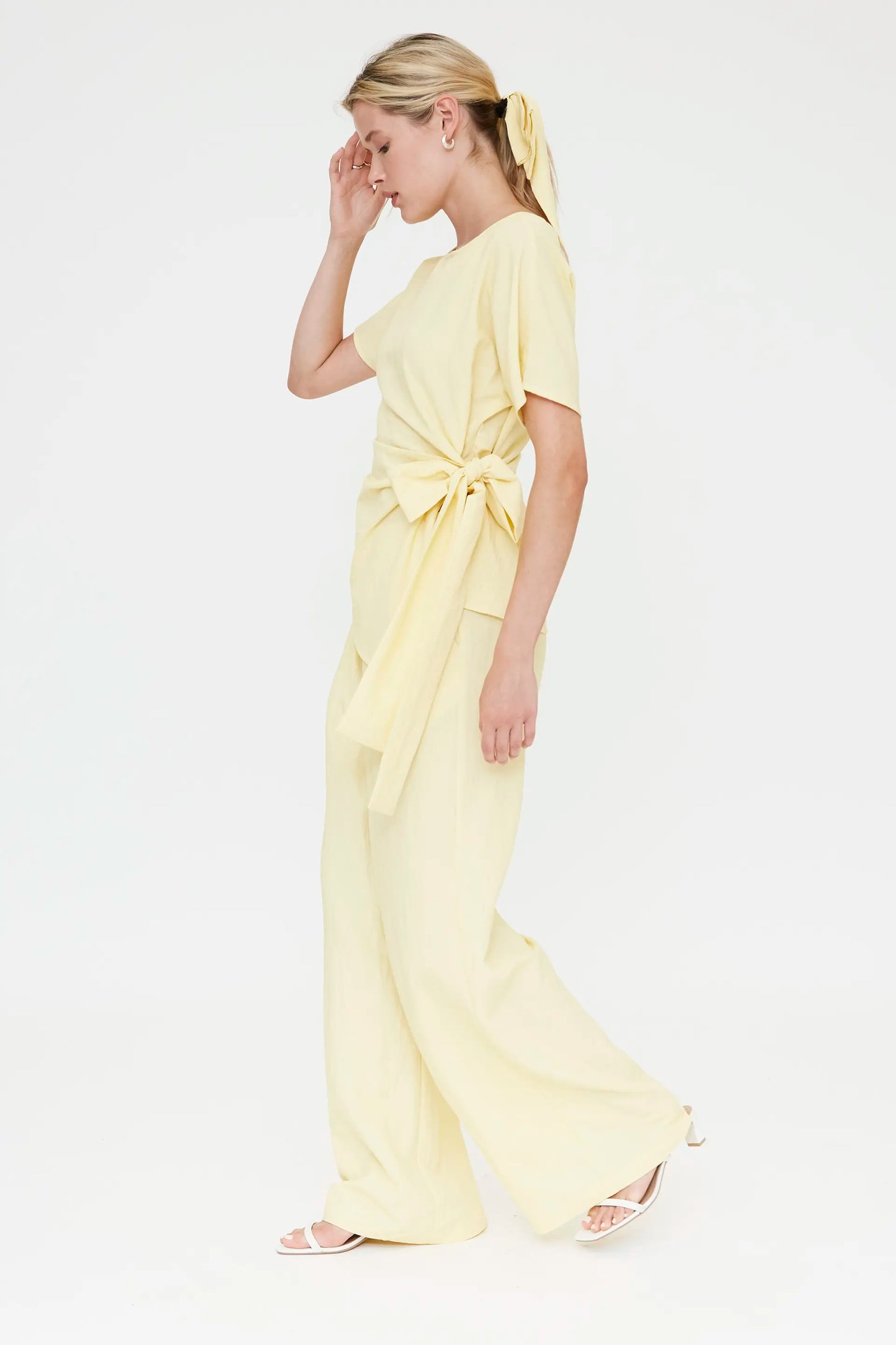 Pantaloni fluidi giallo chiaro