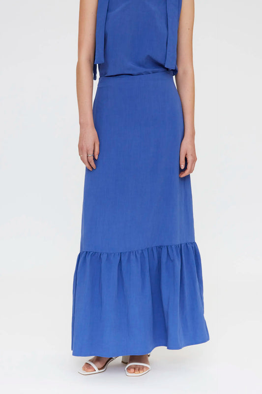 Falda larga azul con volantes