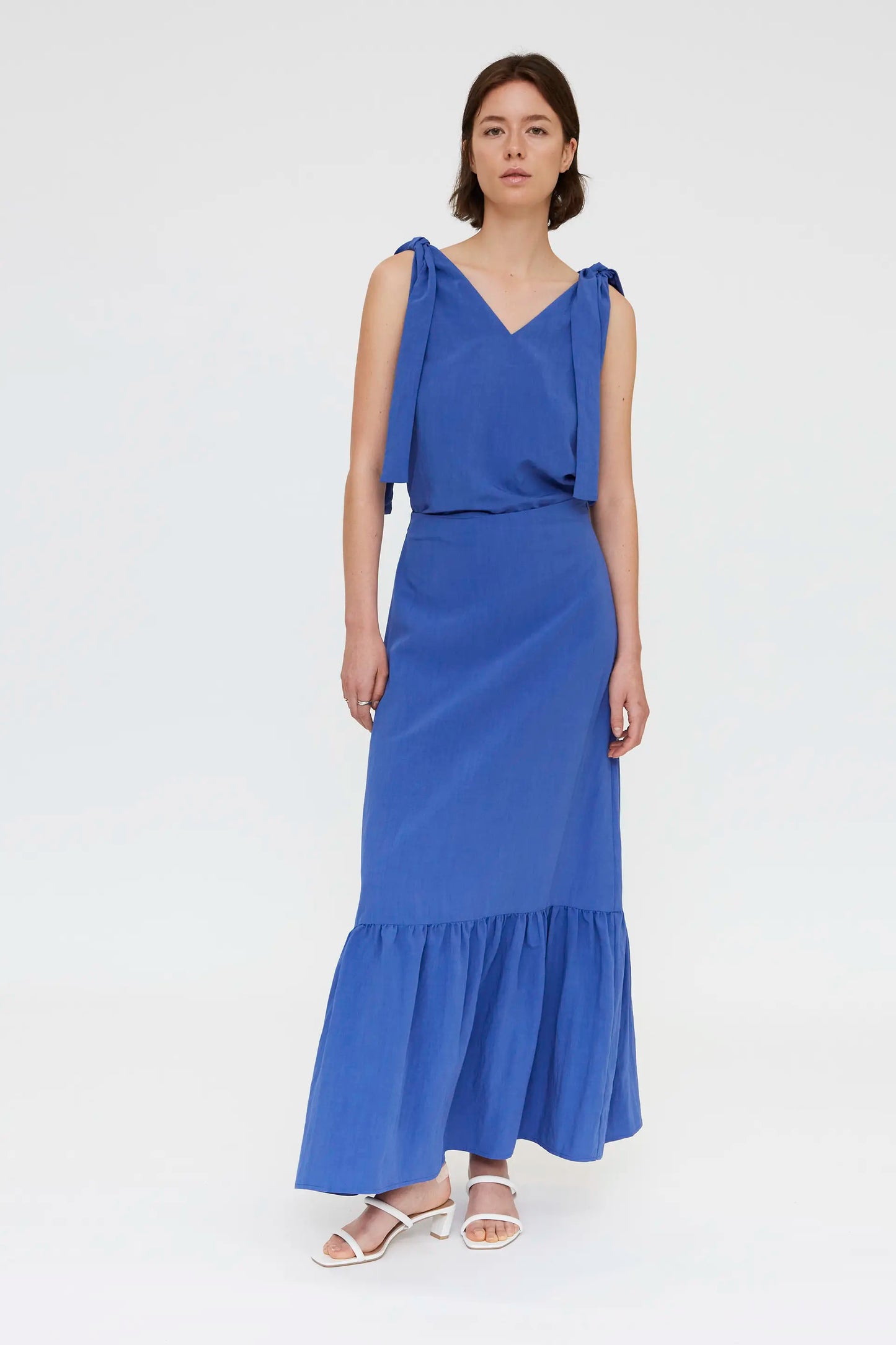 Gonna lunga blu con volant