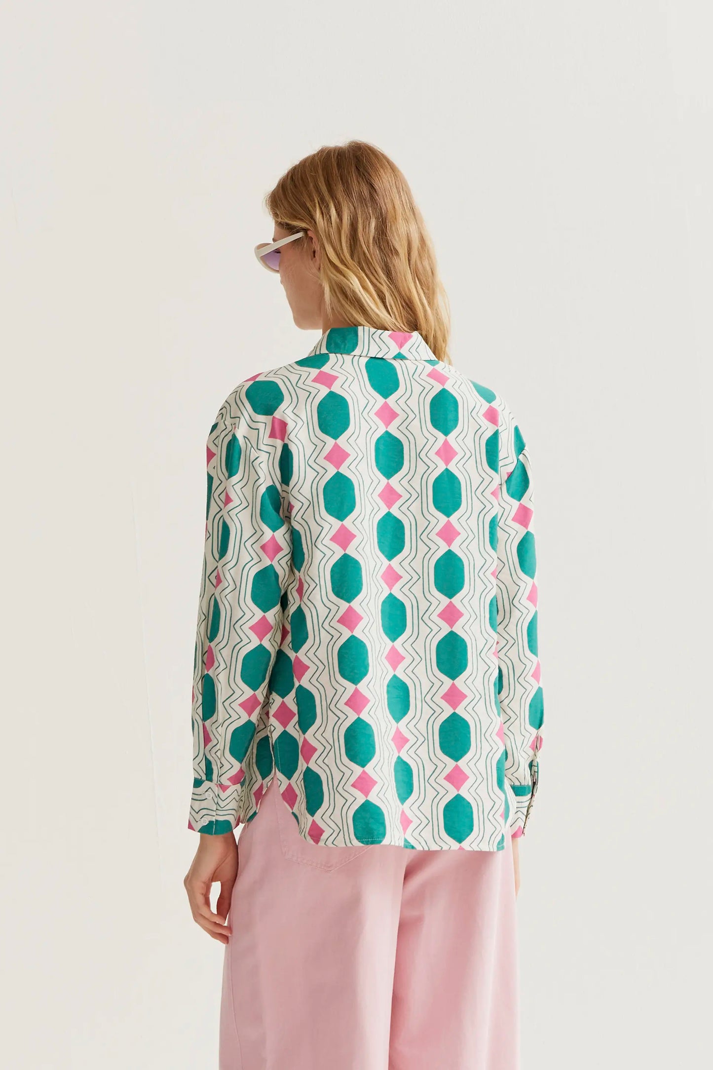 Shirt with Geometric print