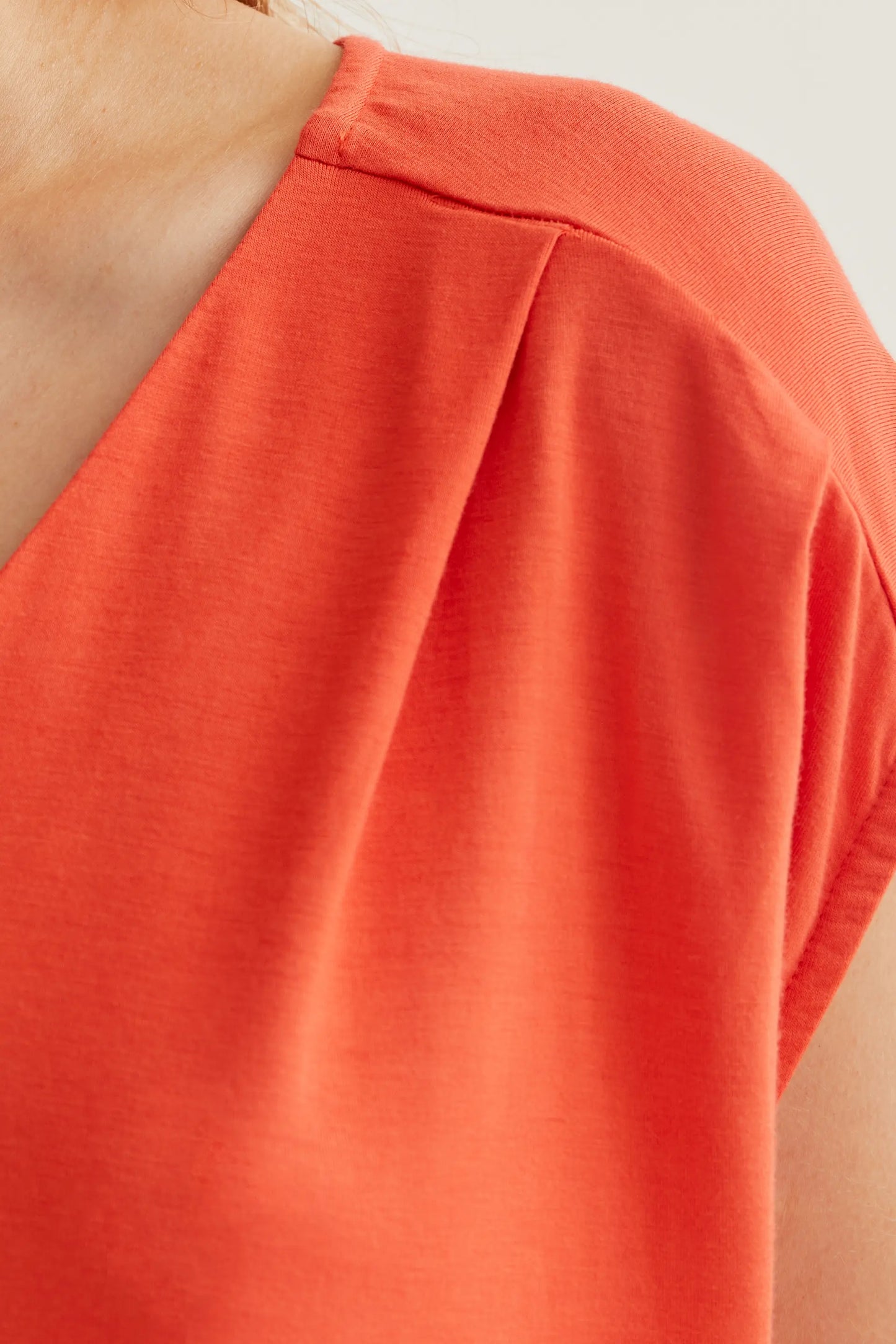 red sleeveless t-shirt