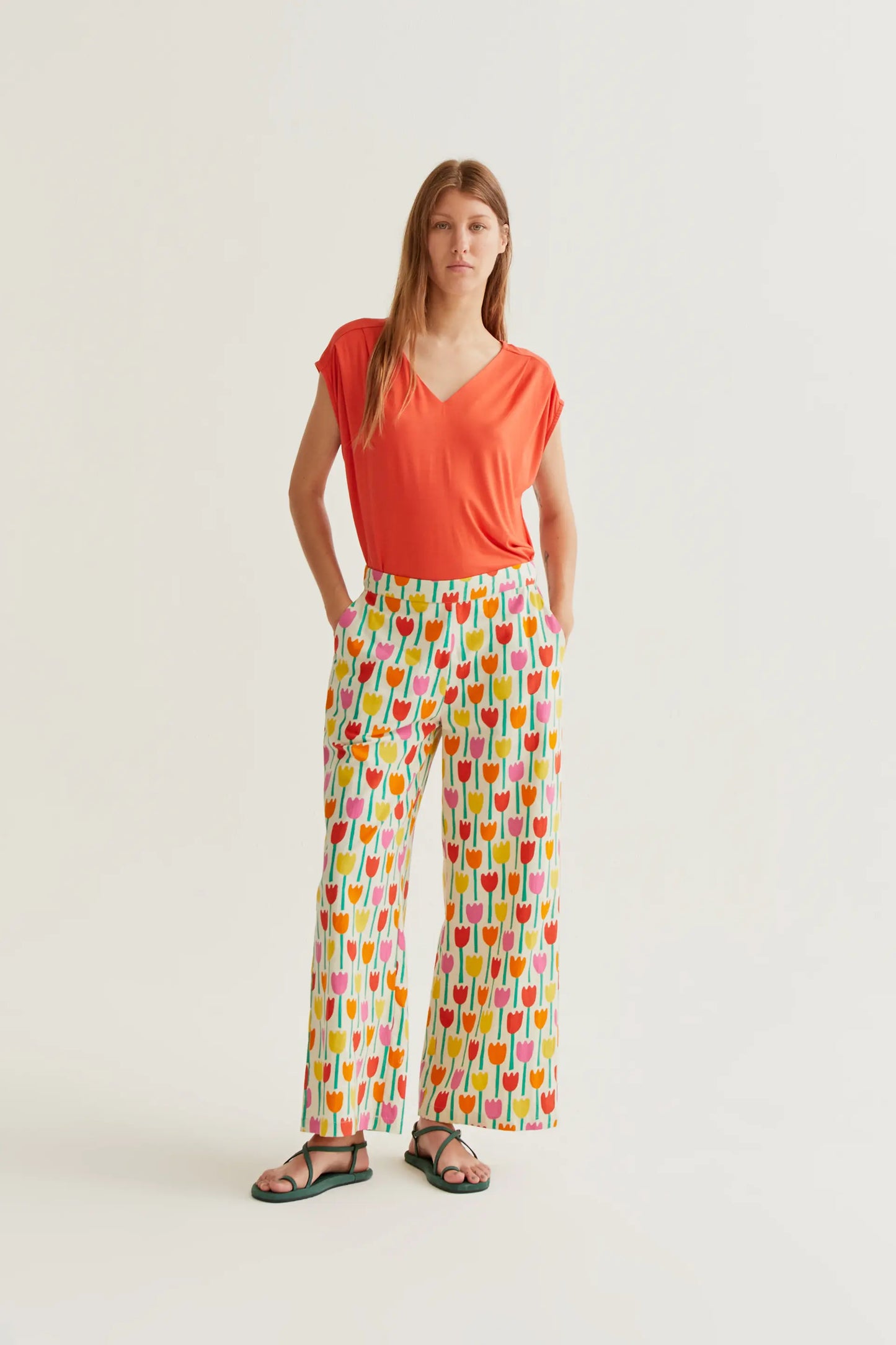 red sleeveless t-shirt