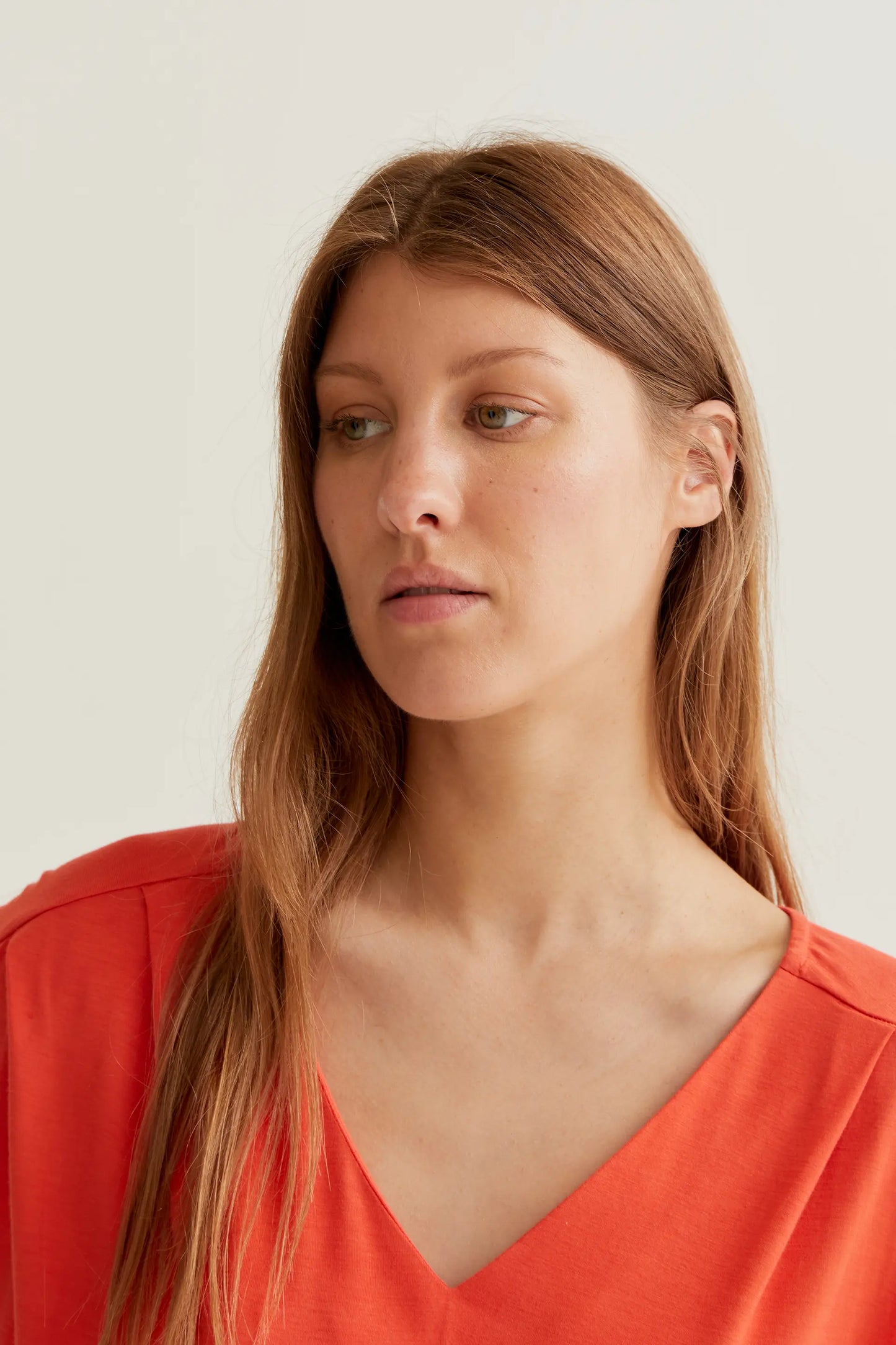 red sleeveless t-shirt