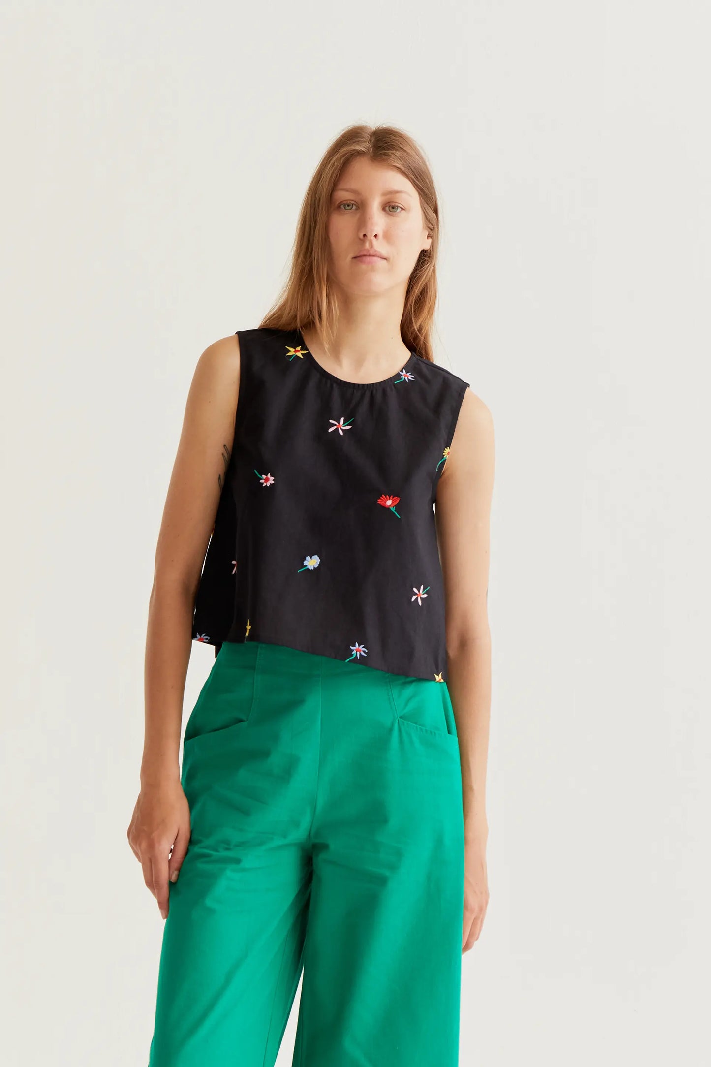 Top de tirantes con estampado Black Gardener Flowers
