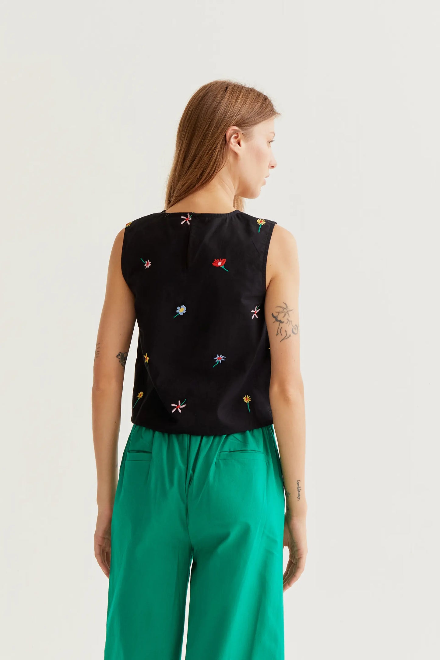 Top de tirantes con estampado Black Gardener Flowers