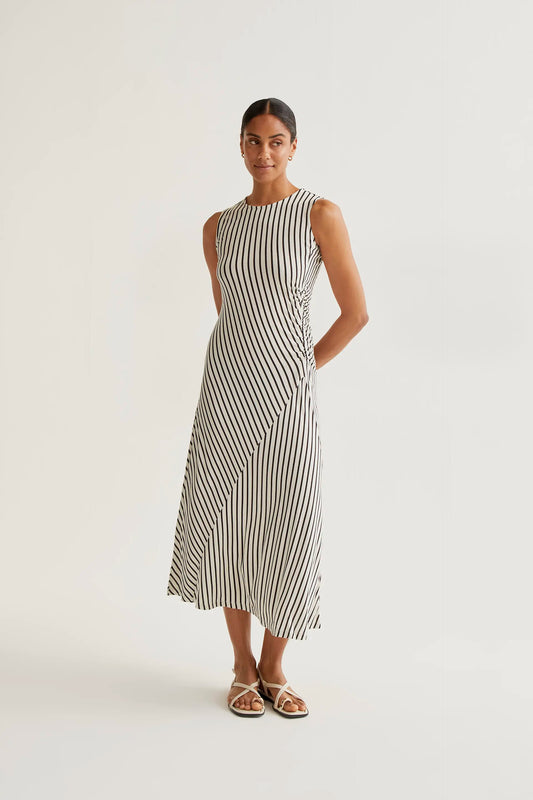 Abito lungo con stampa a righe nere