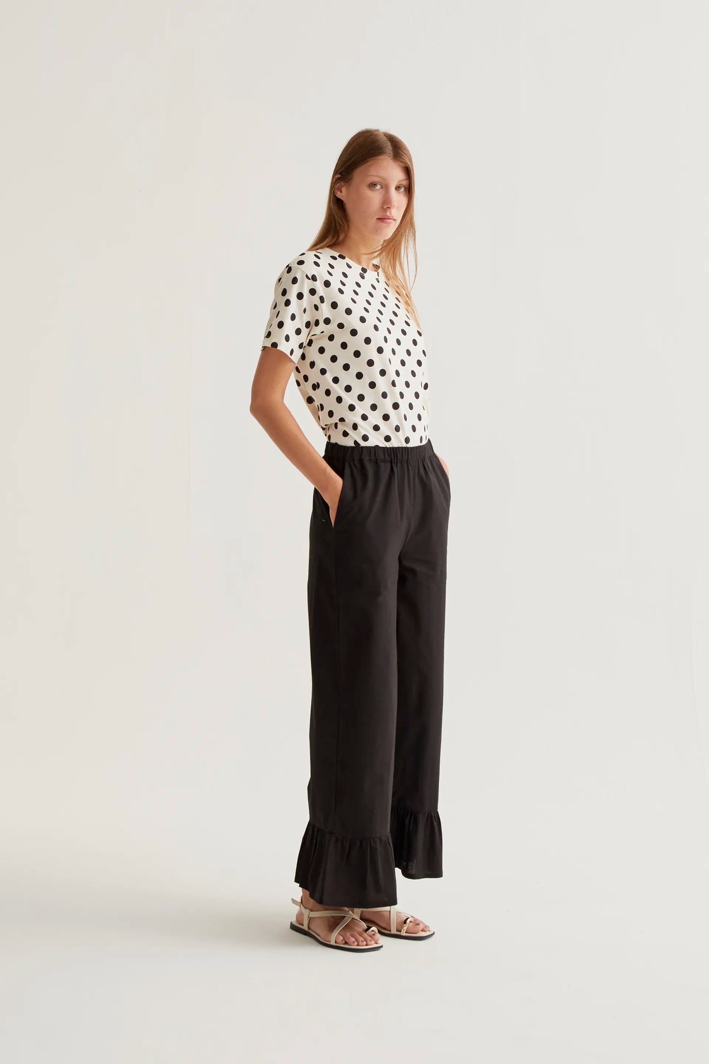 T-shirt con stampa Black Dots