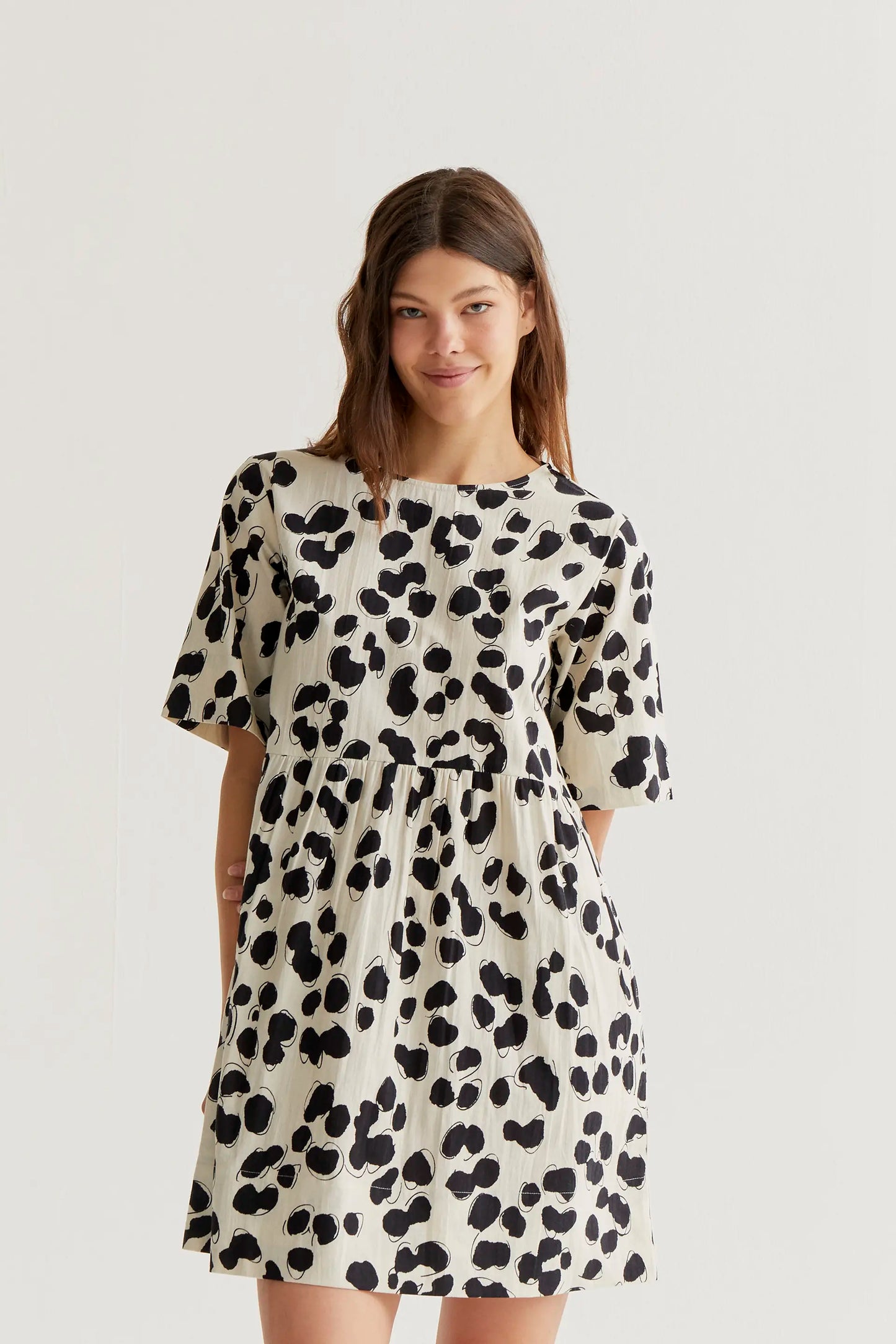 Vestido corto con estampado Dalmatian