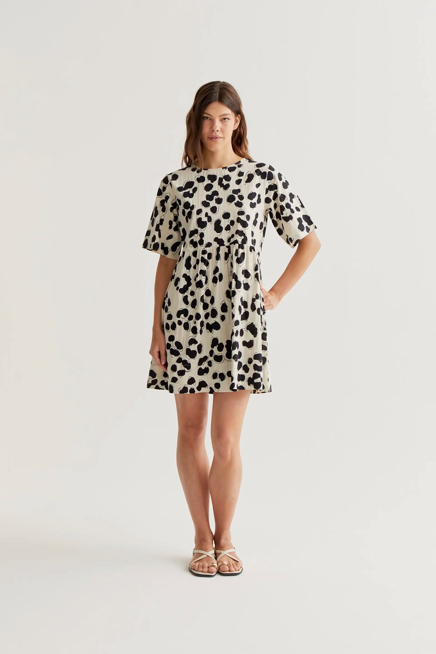 Vestido corto con estampado Dalmatian