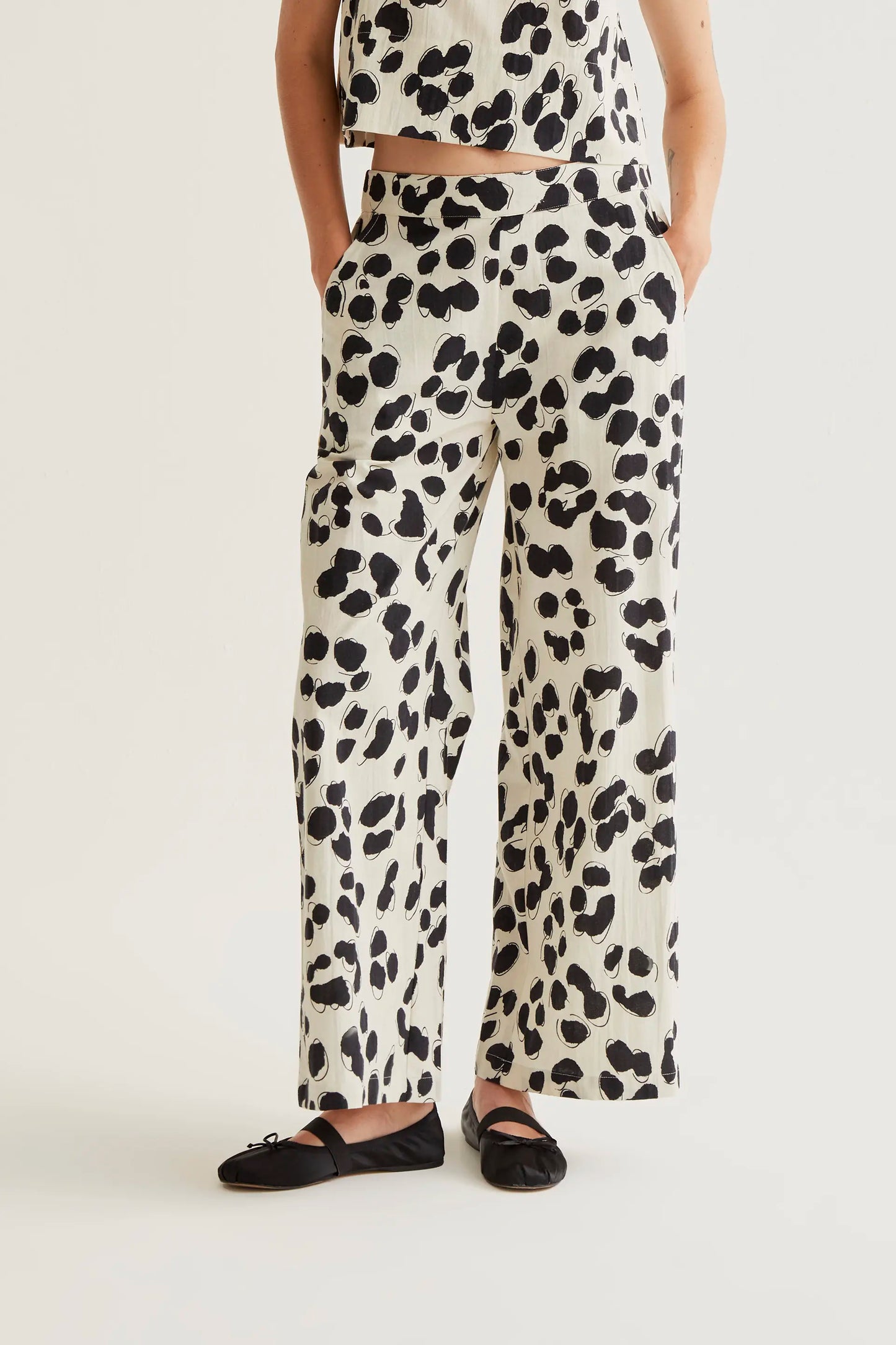 Pantalón con estampado Dalmatian