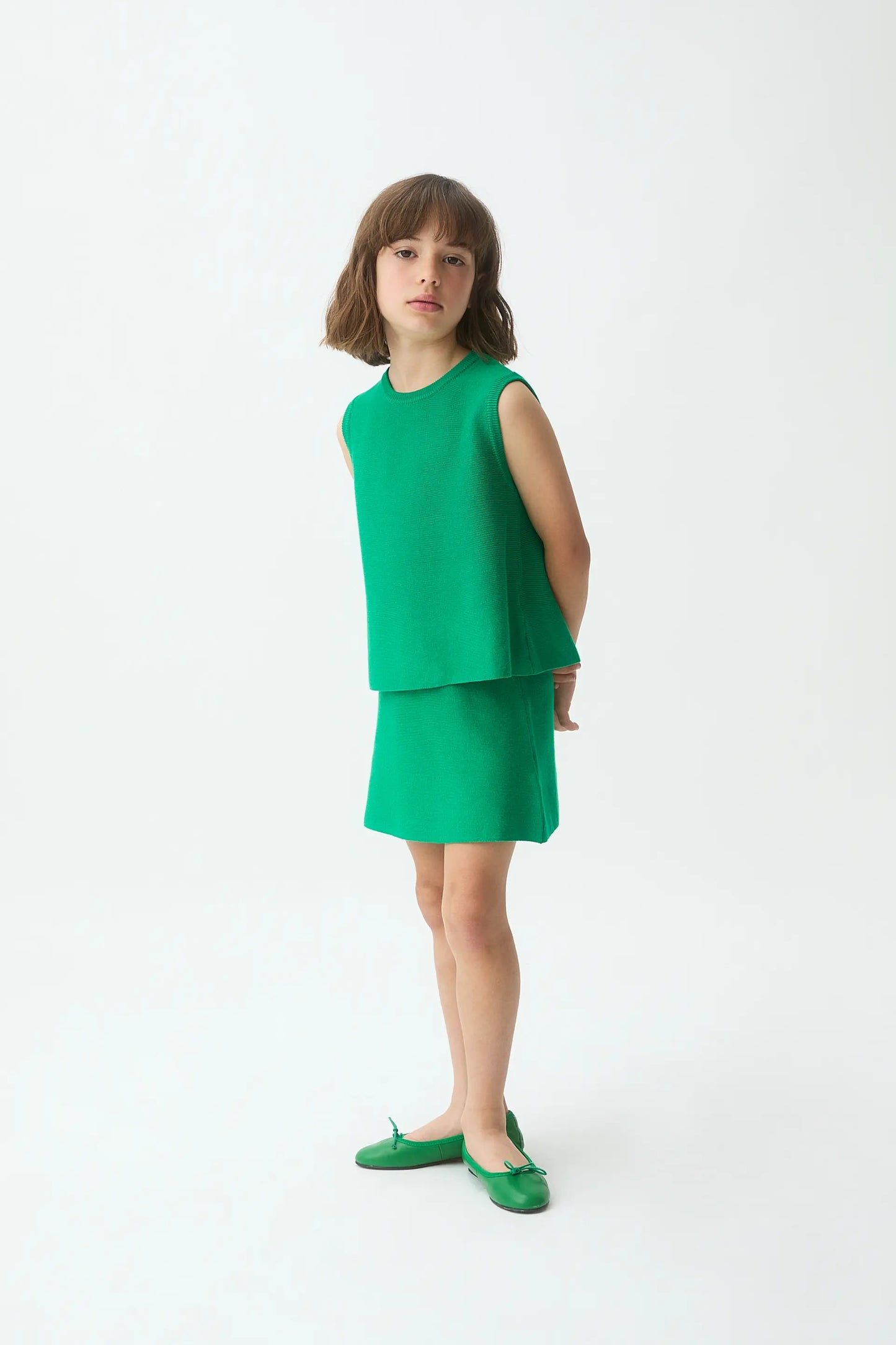 Falda corta de niña punto verde