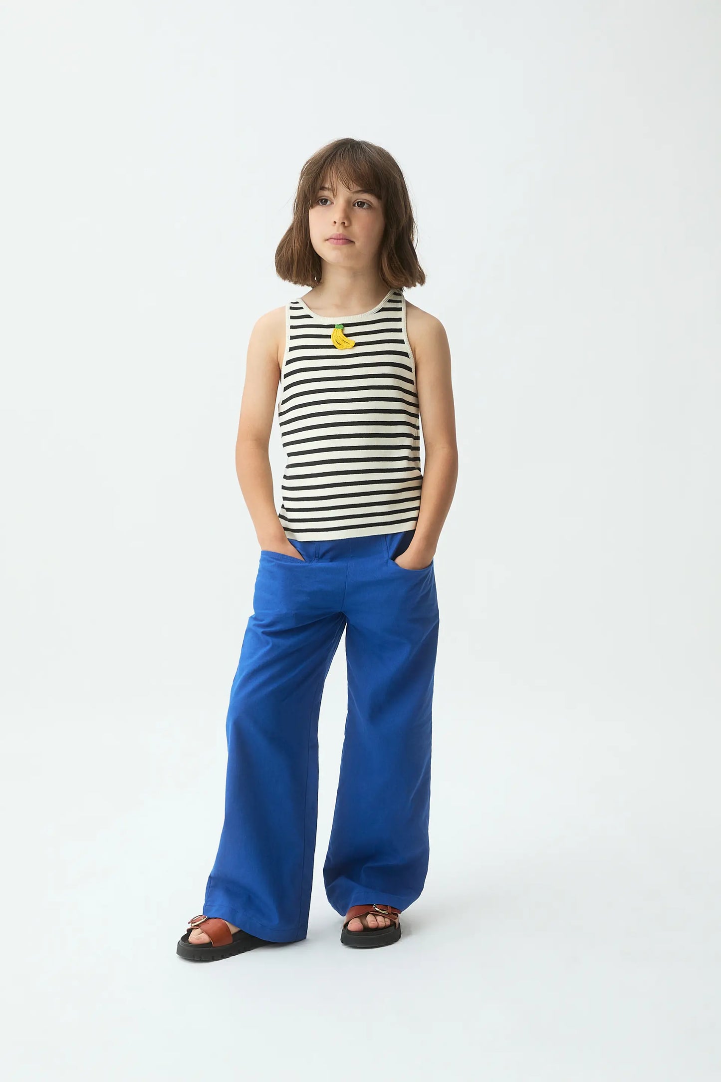 Girl's top with banana embroidery