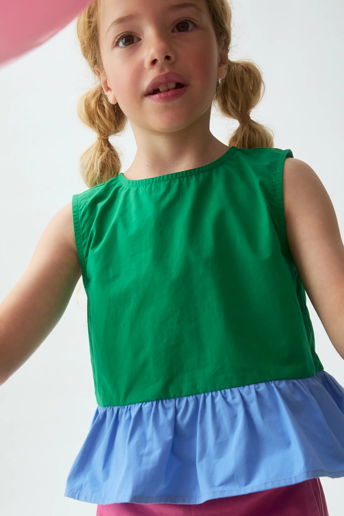 Top de niña 100% algodón bicolor verde y azul