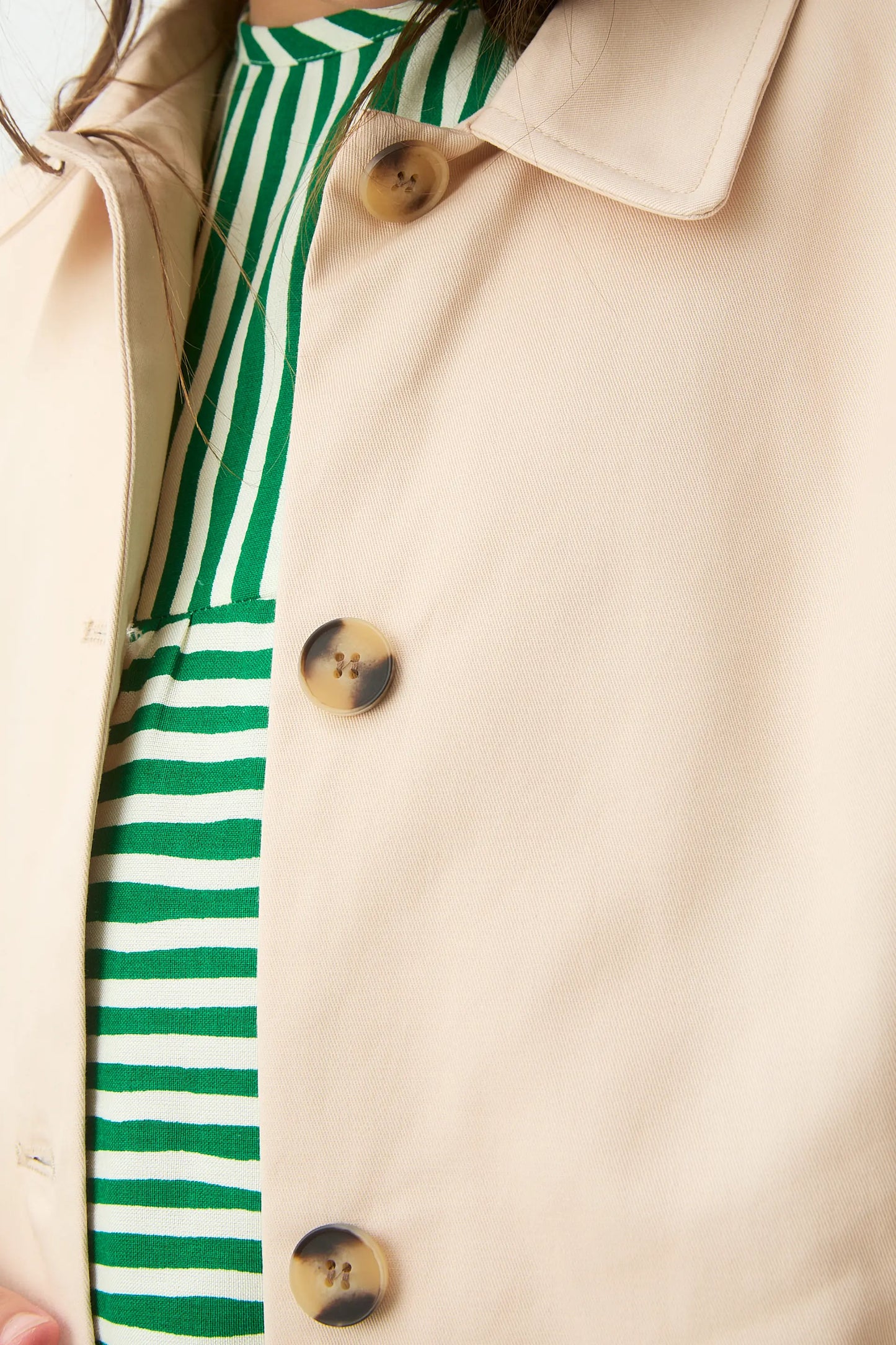 Girl's trench coat with tulip print