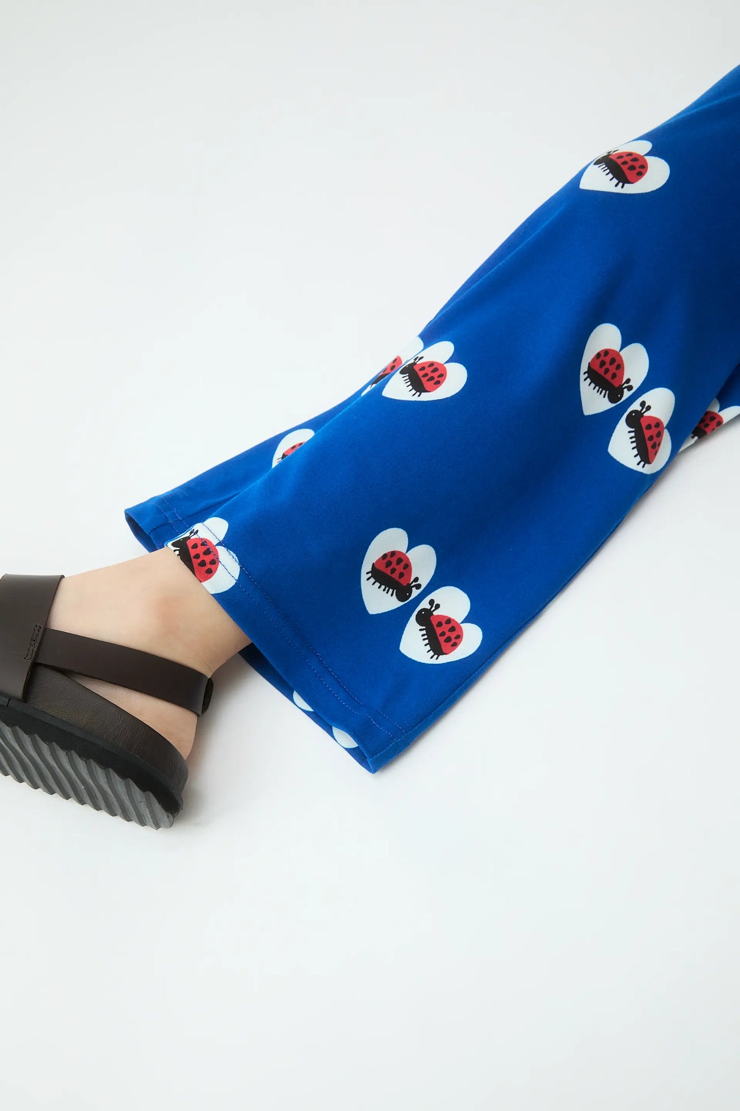 Pantaloni da bambina con stampa coccinella