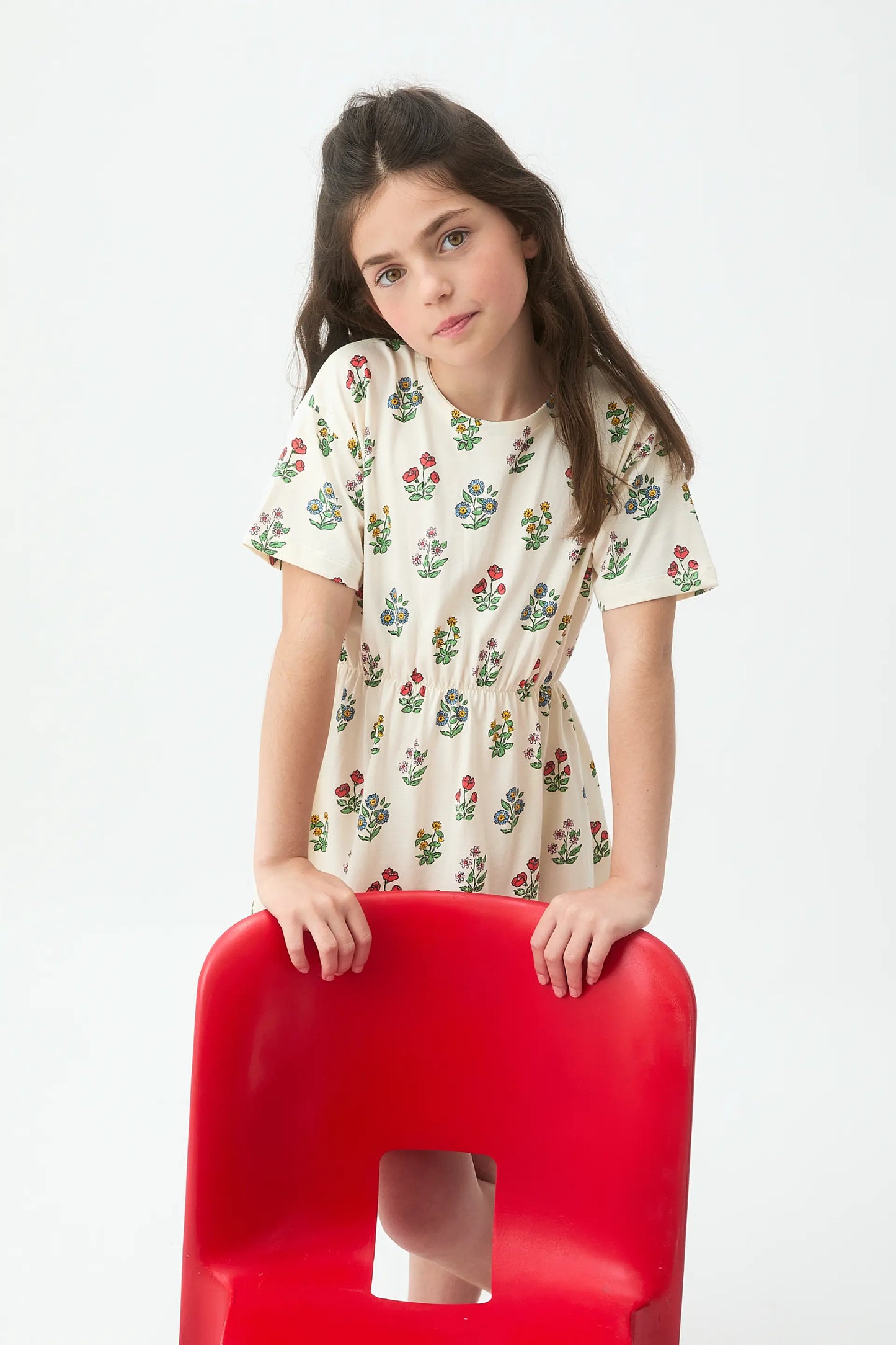 Vestido corto de niña con estampado Gardener