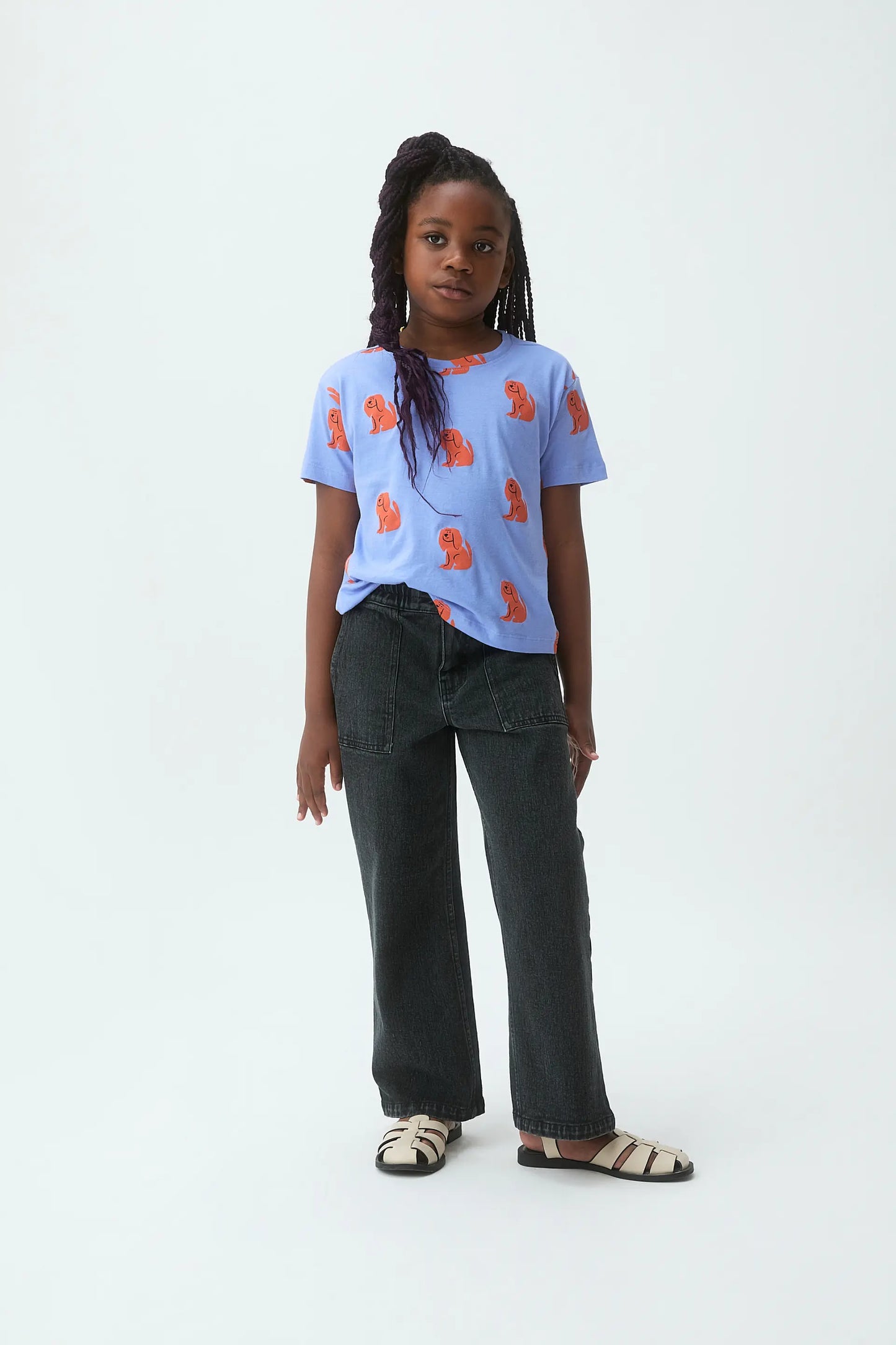 Maglietta da bambina con stampa di cuccioli