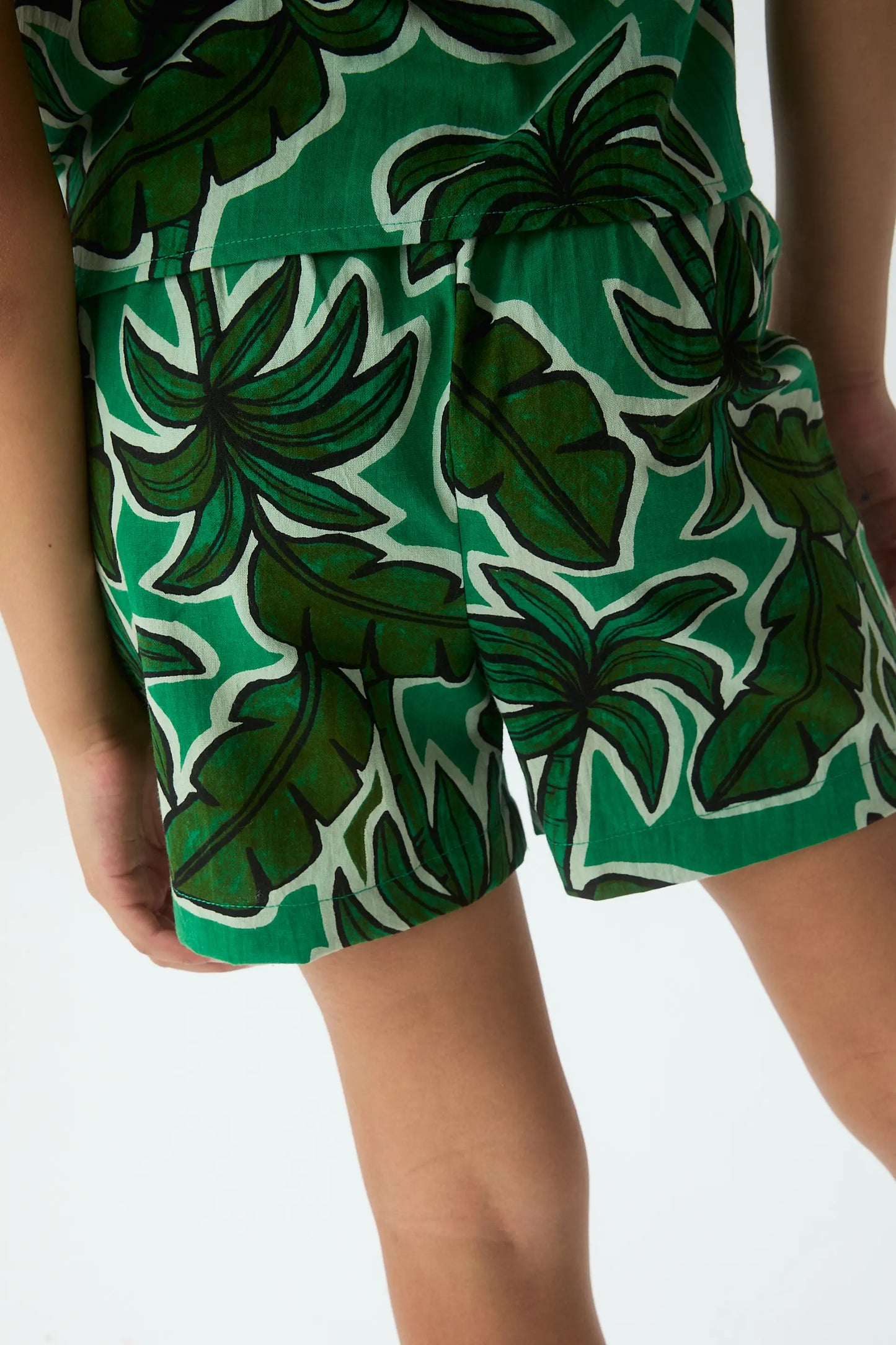 Girls' shorts with Palm Tree print