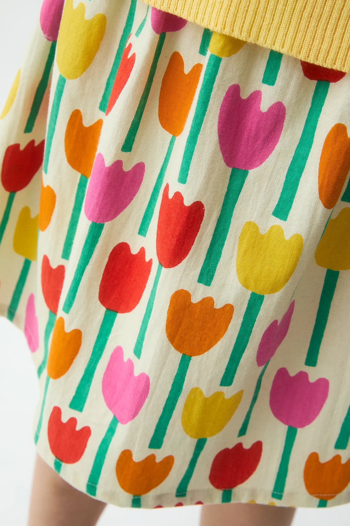 Girls' short skirt with tulip print