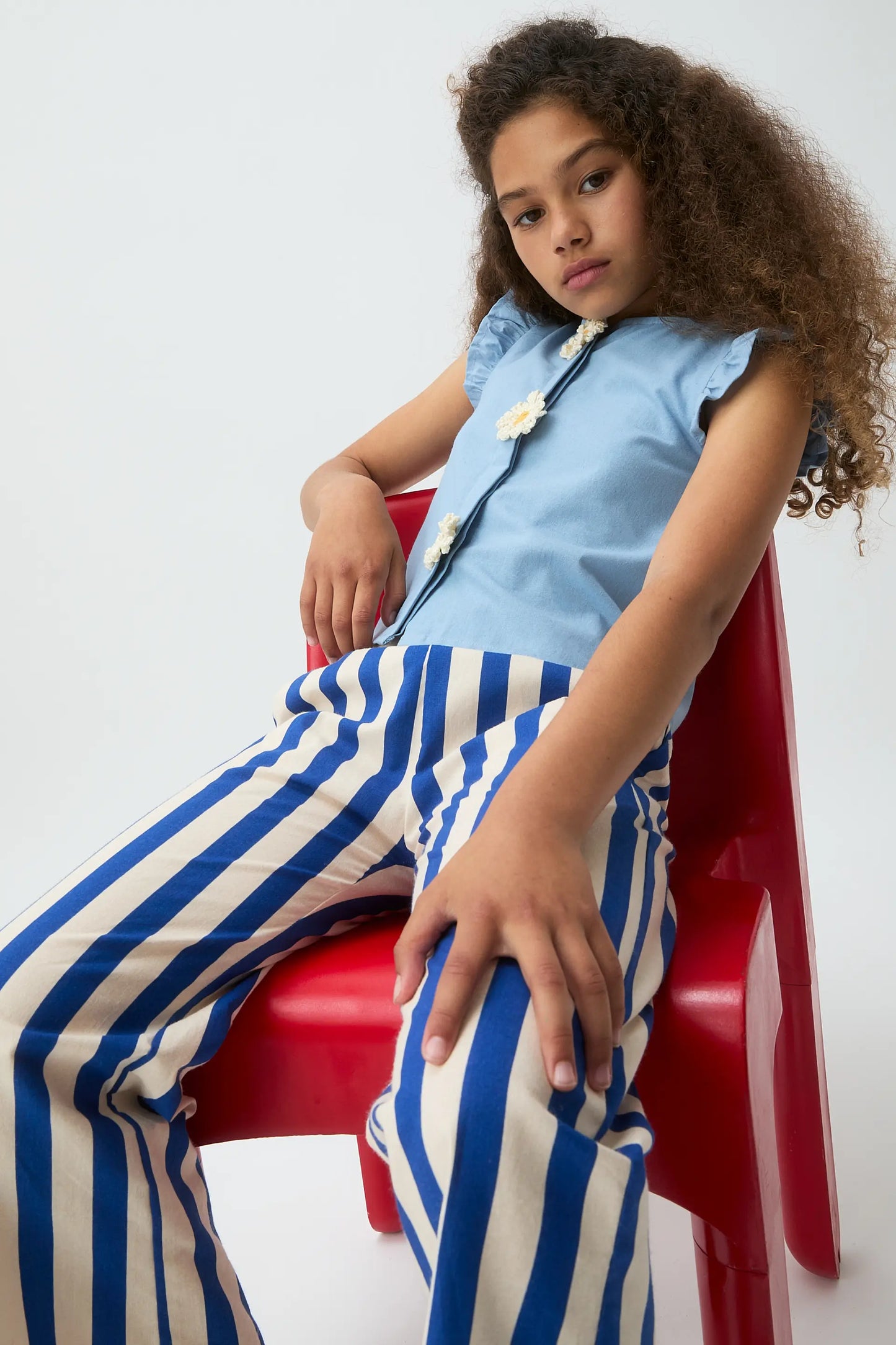 Girl's 100% cotton top with daisies