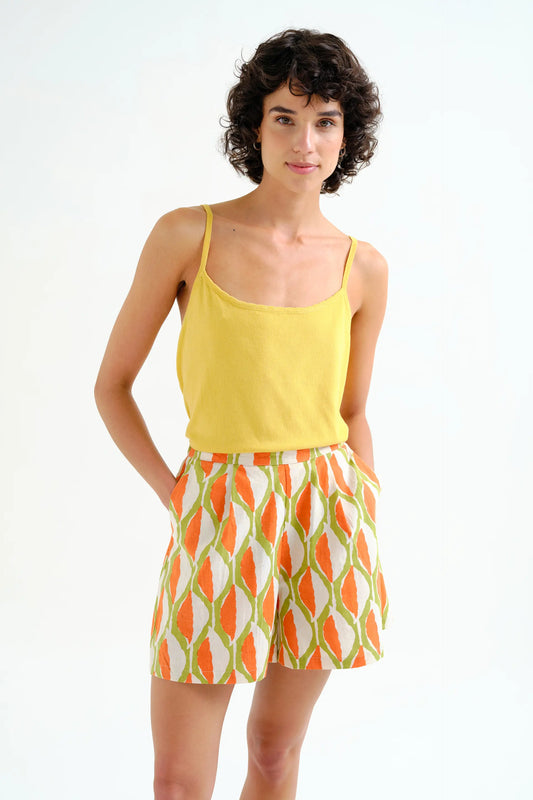 Top básico de tirantes amarillo