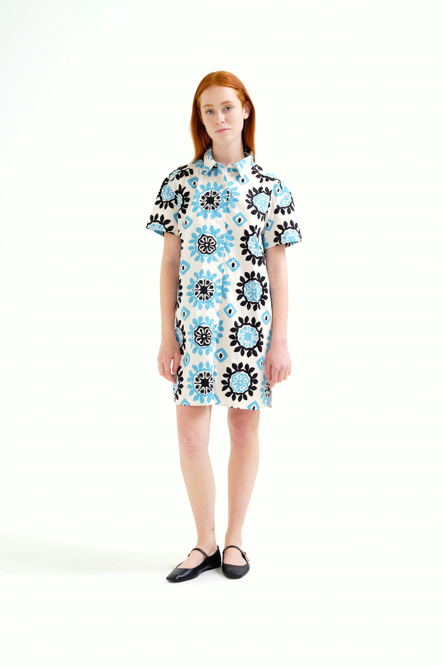 Vestido corto con estampado Waterfall