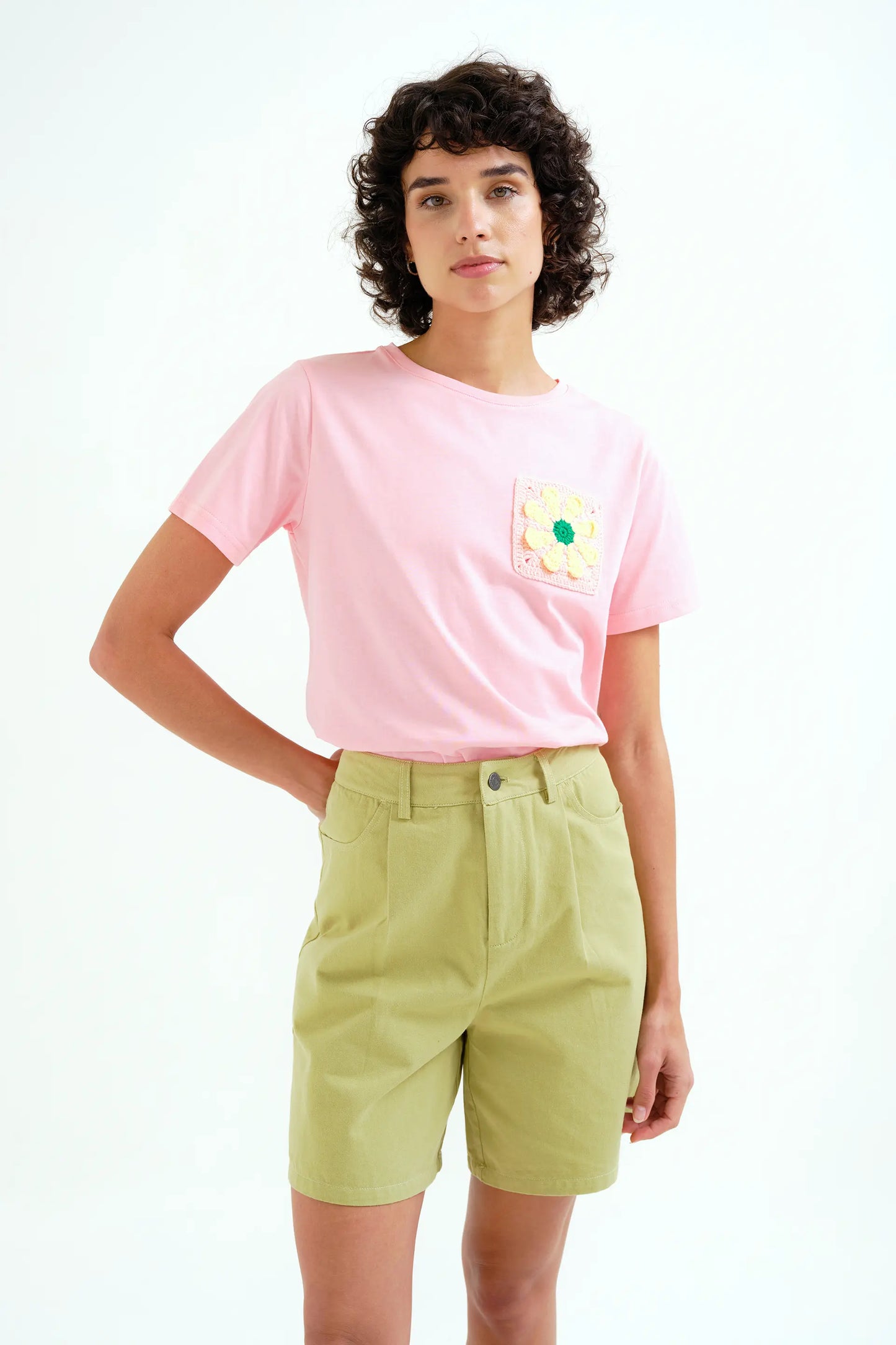 T-shirt 100% cotone con girasole ricamato