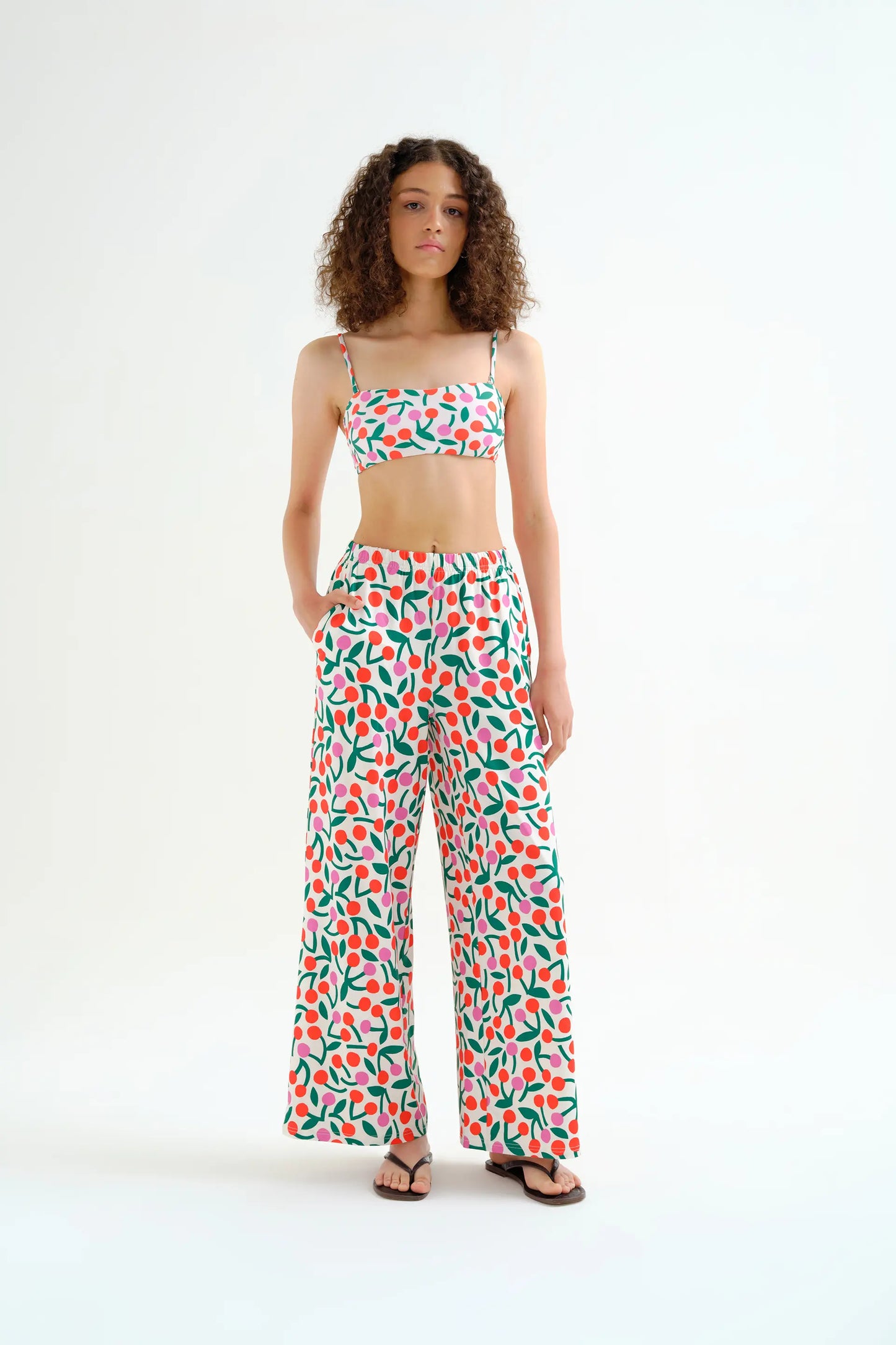 Pantalón con estampado Guinda
