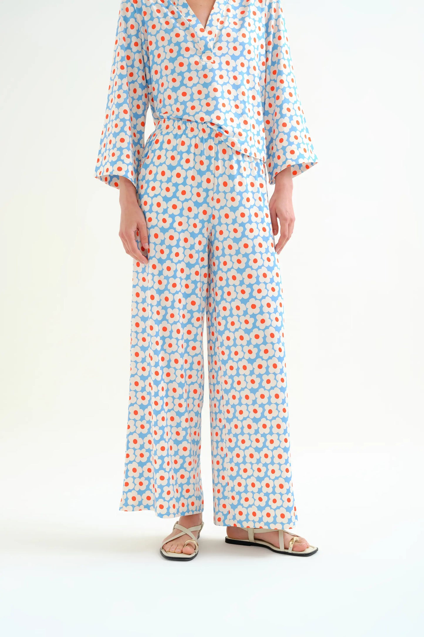 Popcorn print trousers