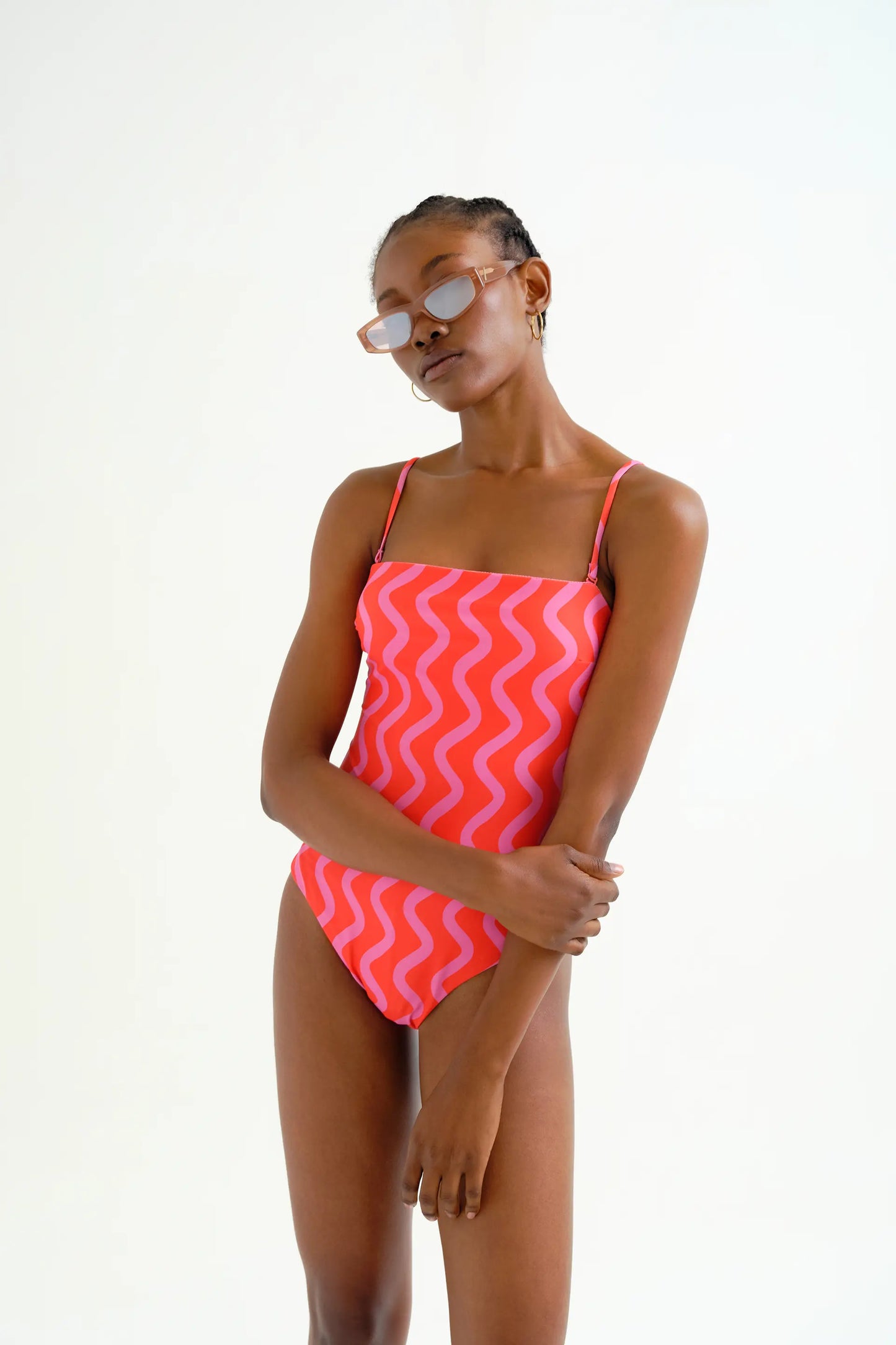 Costume da bagno con scollatura dritta, stampa Wave Red &amp; Pink