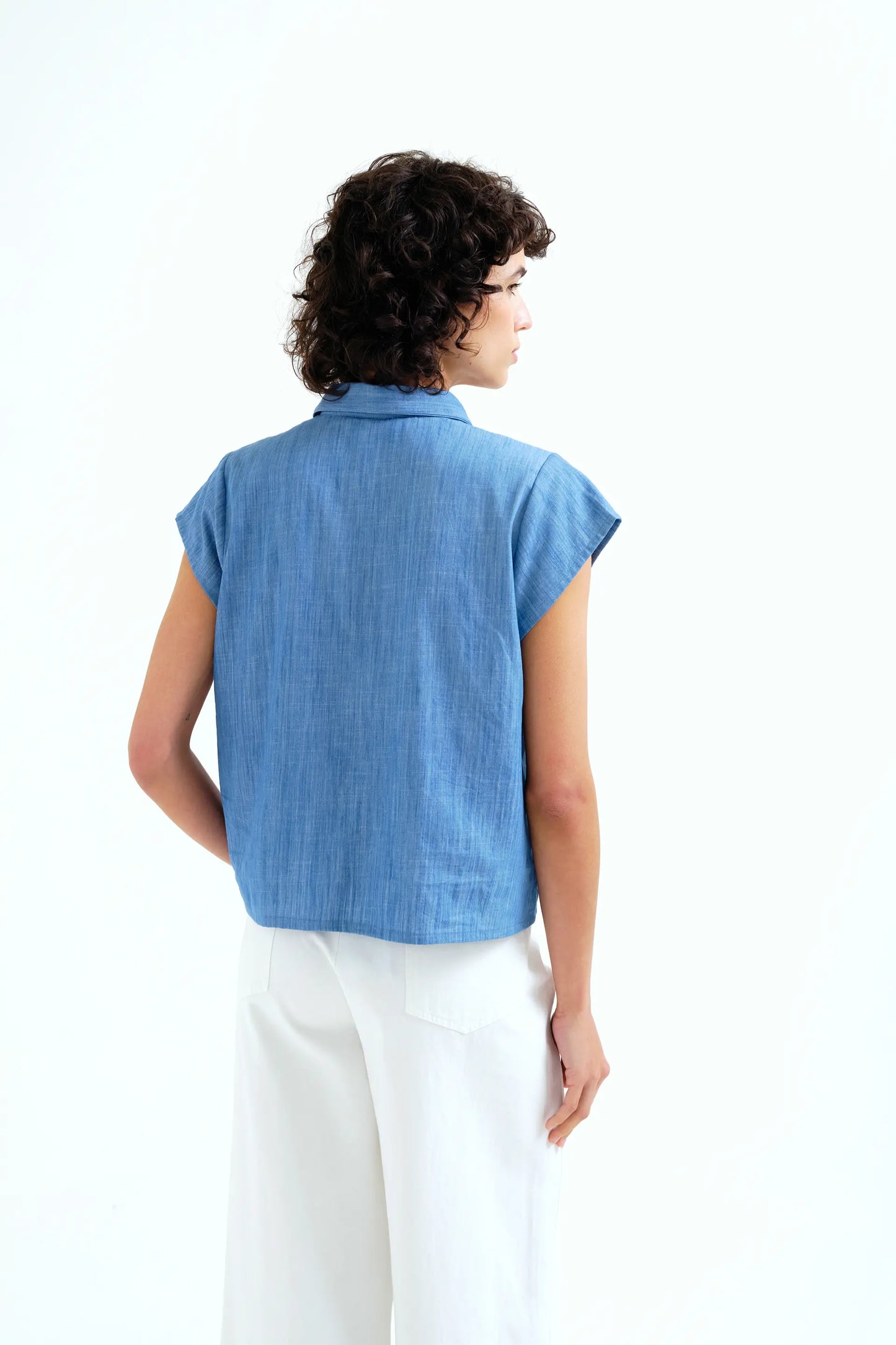 Camicia a maniche corte in chambray di cotone azzurro chiaro 100%