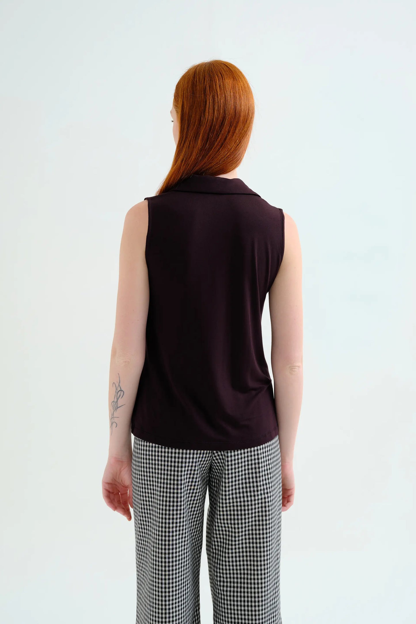 camicia nera di base