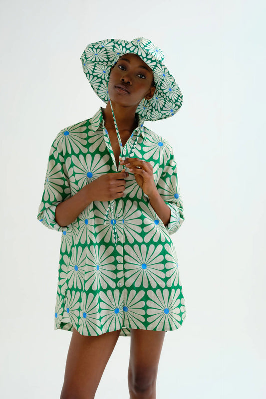 T-shirt con stampa verde oliva e fiori