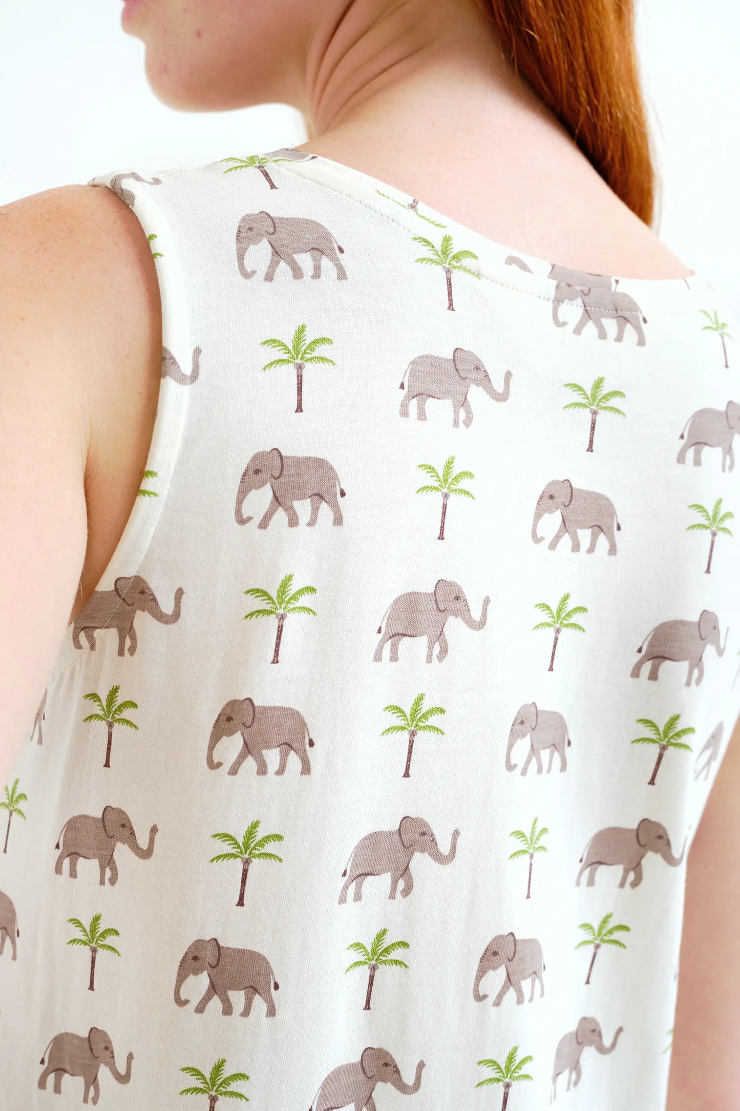 Abito lungo con stampa elefante