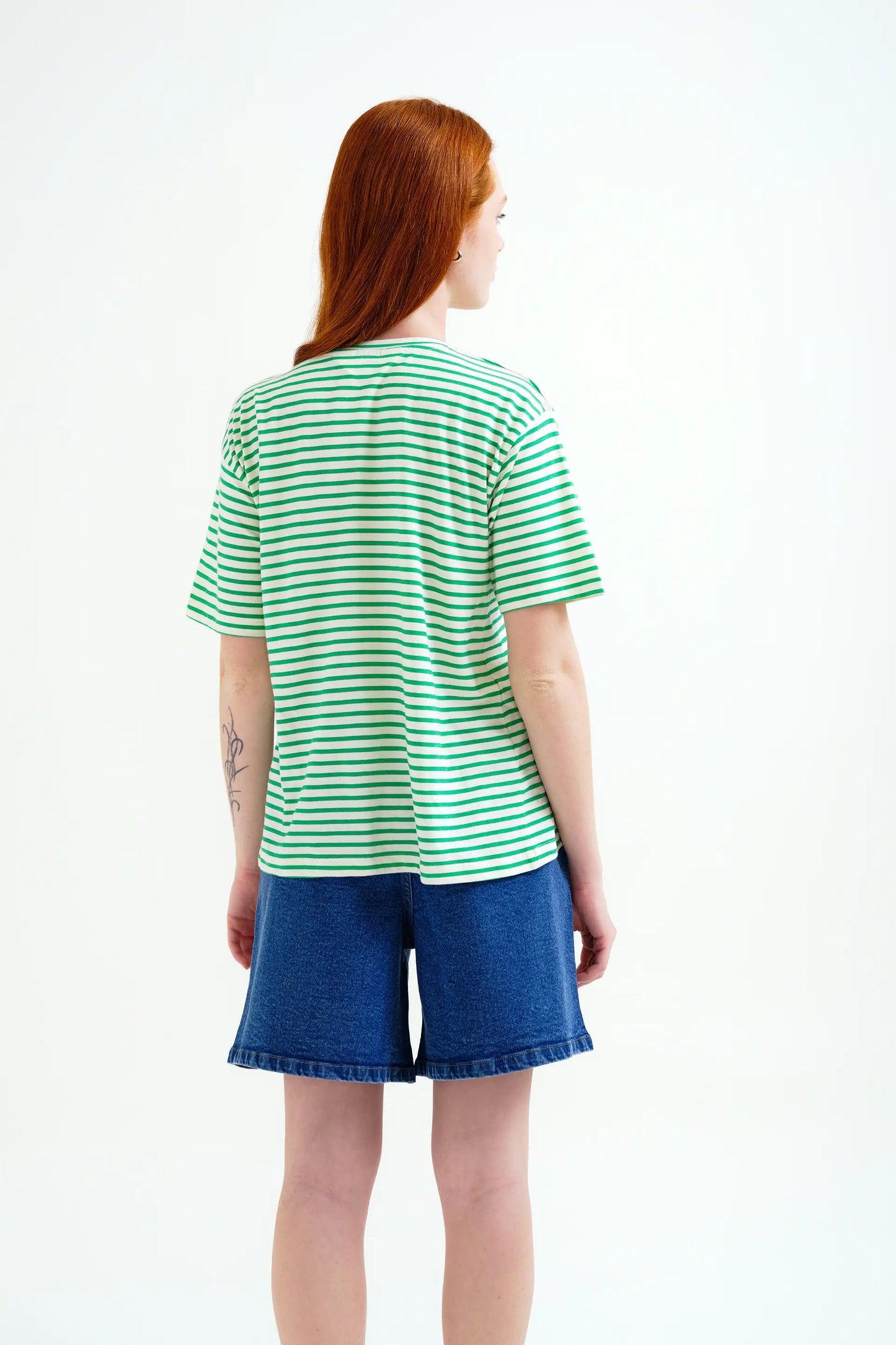 T-shirt with white and green striped print