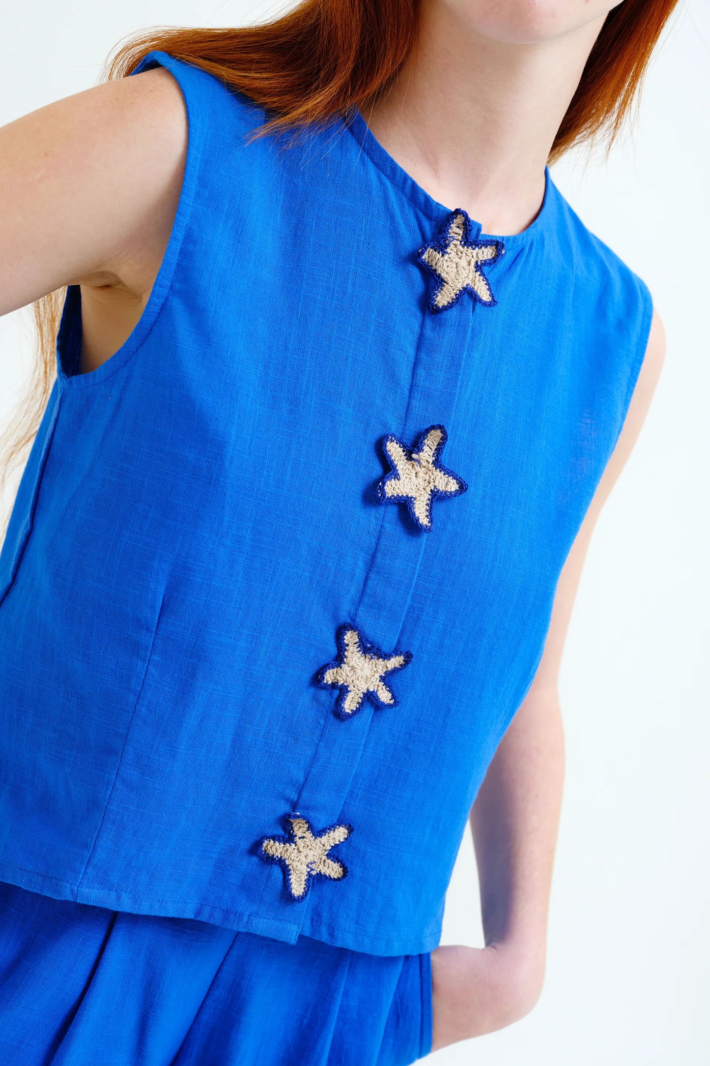 Top 100% algodón azul marino con aplique de estrellas
