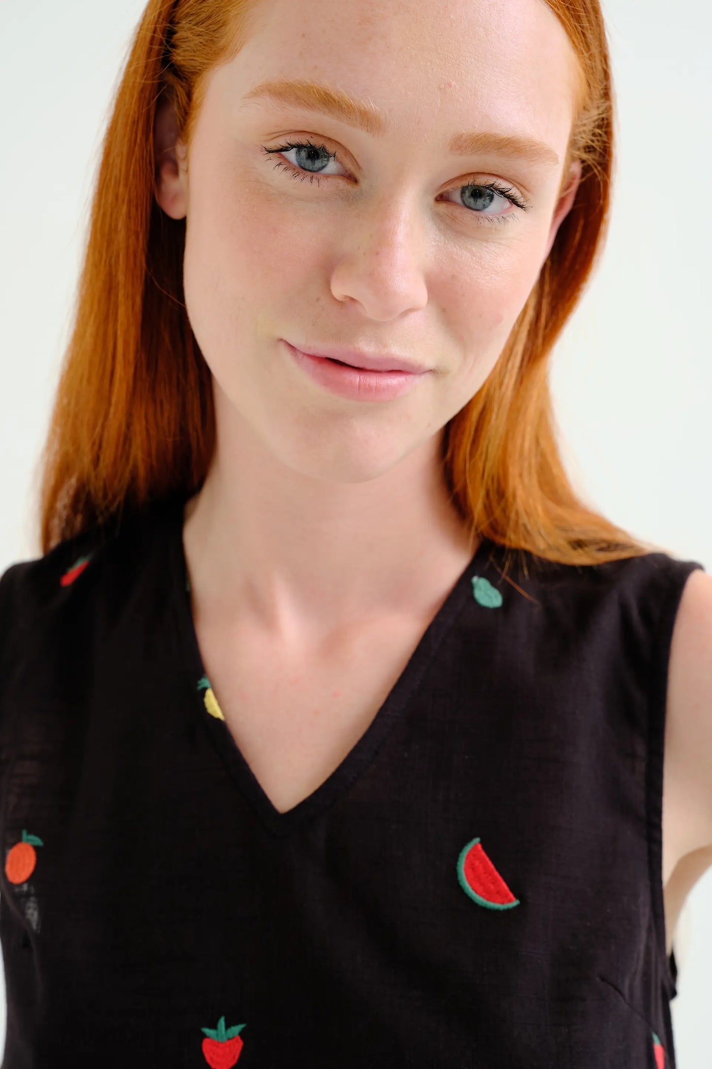 Top 100% black cotton with fruit salad embroidery