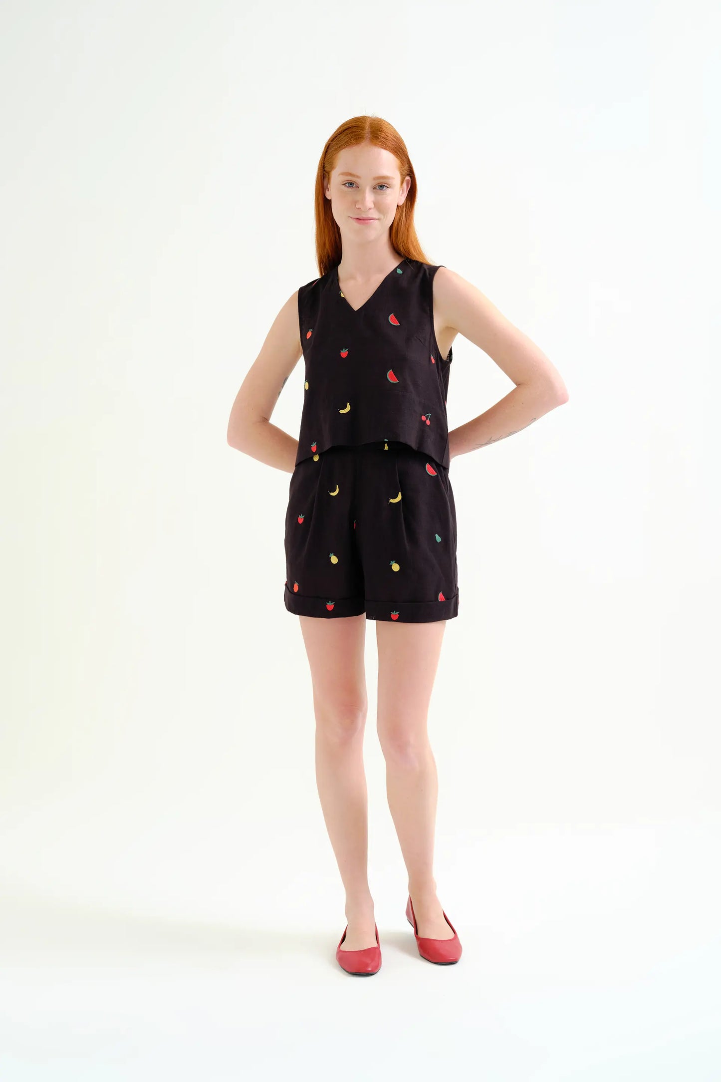 Top 100% black cotton with fruit salad embroidery